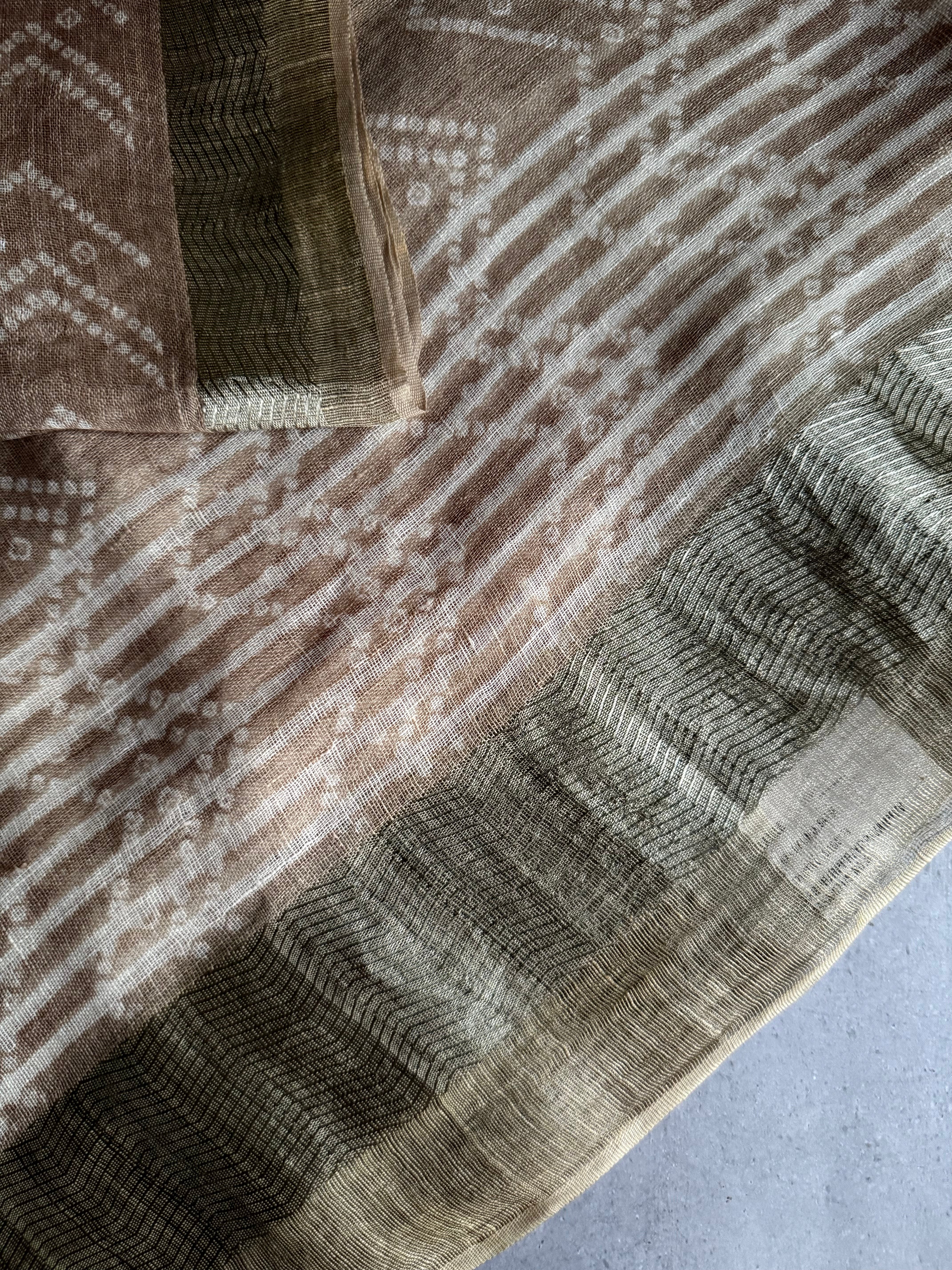 Nadiya | Brown and Pale Yellow Classic Linen Saree