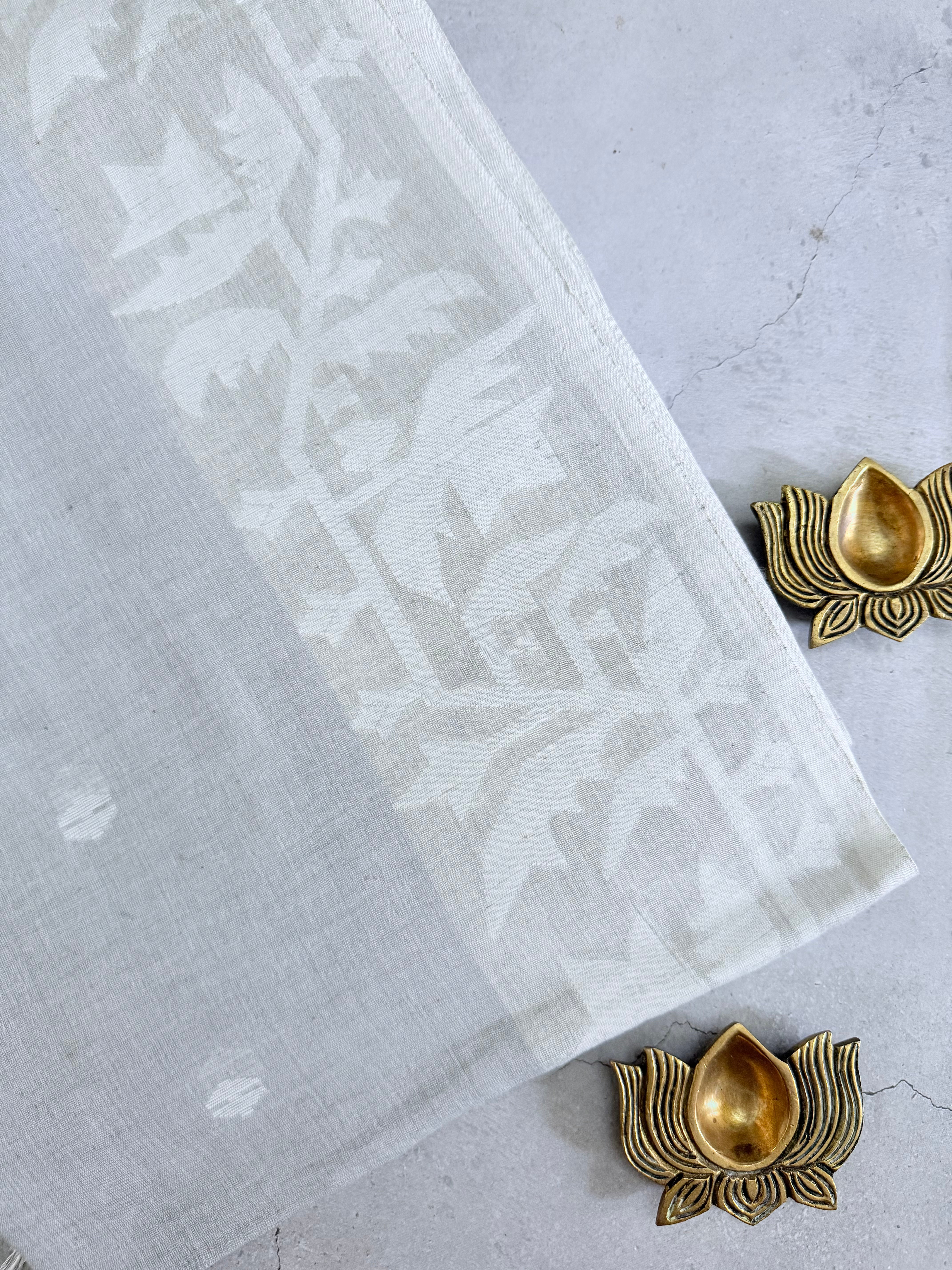Kanagam | Pearl white and Grey Bengal Cotton Saree