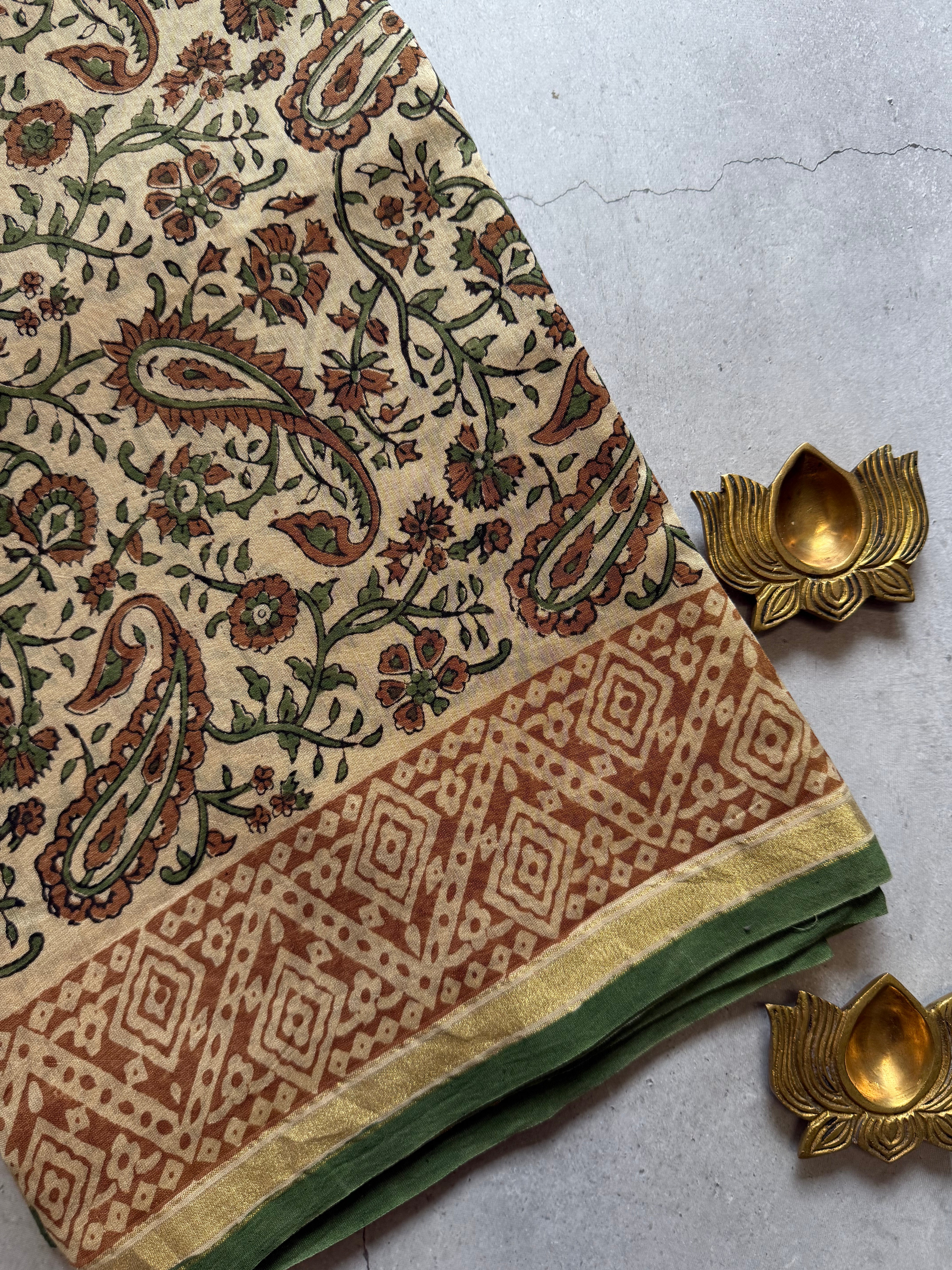 Rajinipriya | Beige and Green Block Printed Chanderi Saree