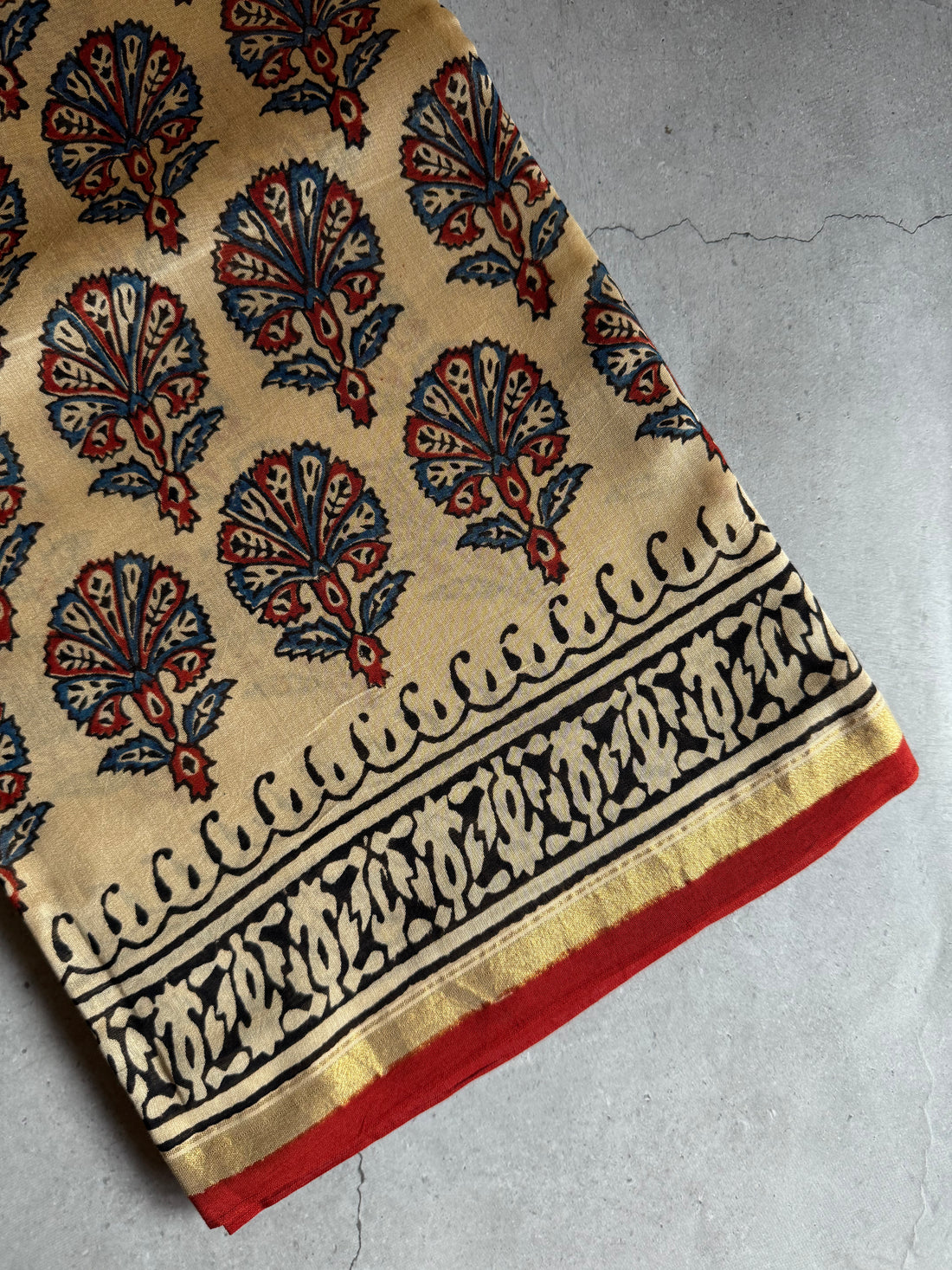 Chandrikaa | Beige and Red Block Printed Chanderi Saree