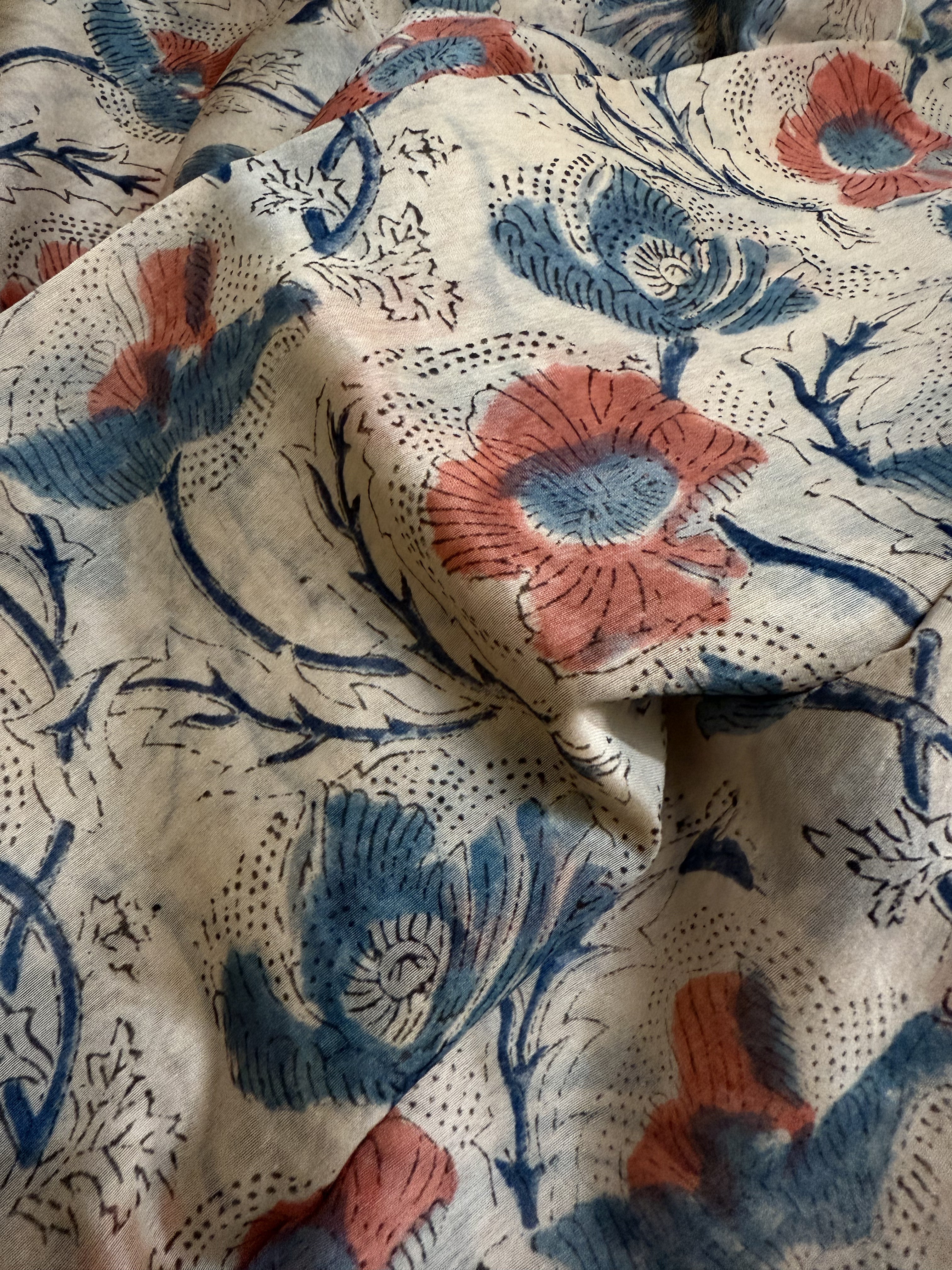 Vanya | Off White Block Printed Chanderi saree