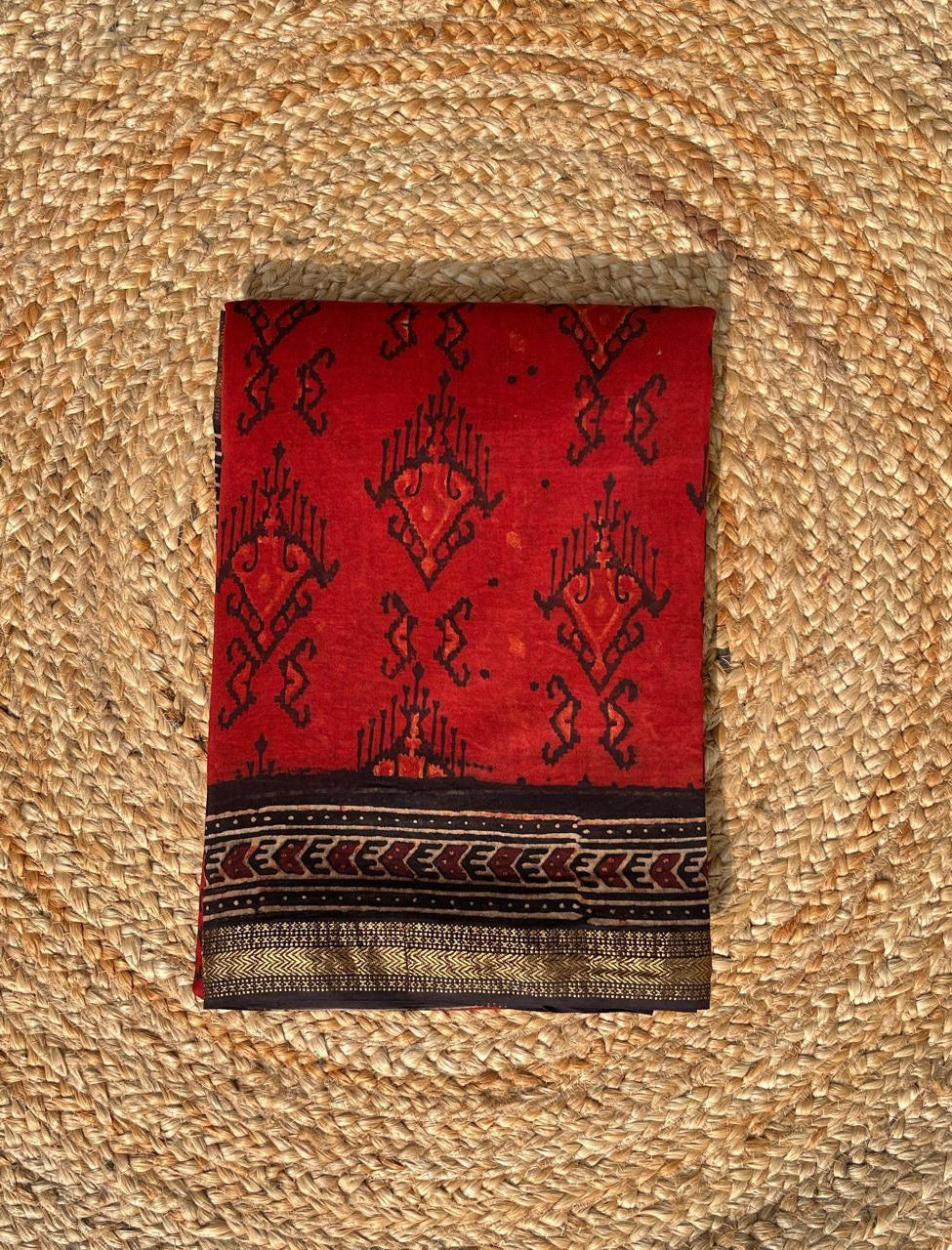 Kameshwari | Red and Black Block Printed Maheshwari Saree