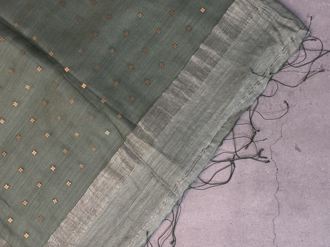 Amara | Greyish Blue Matka Silk Saree