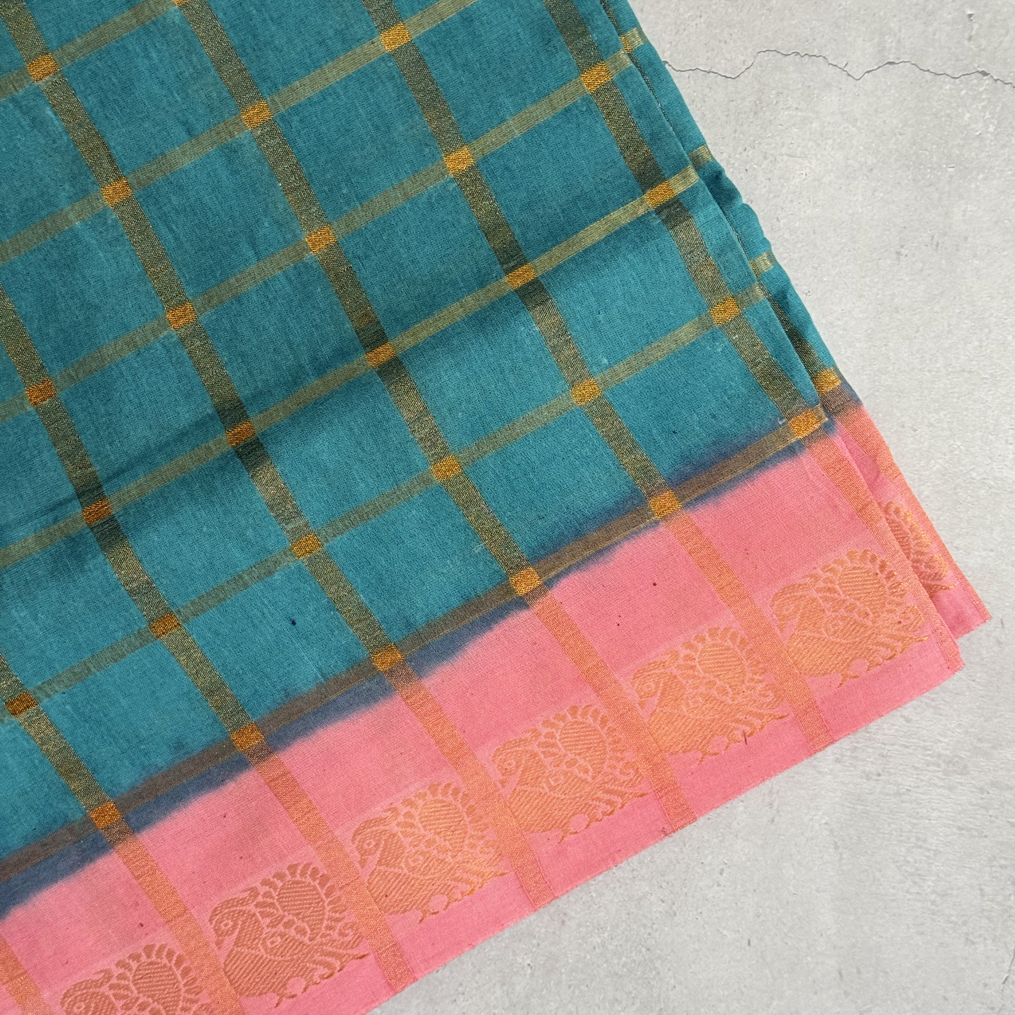 Alamelu | Blue and Pink Sungudi Cotton Saree