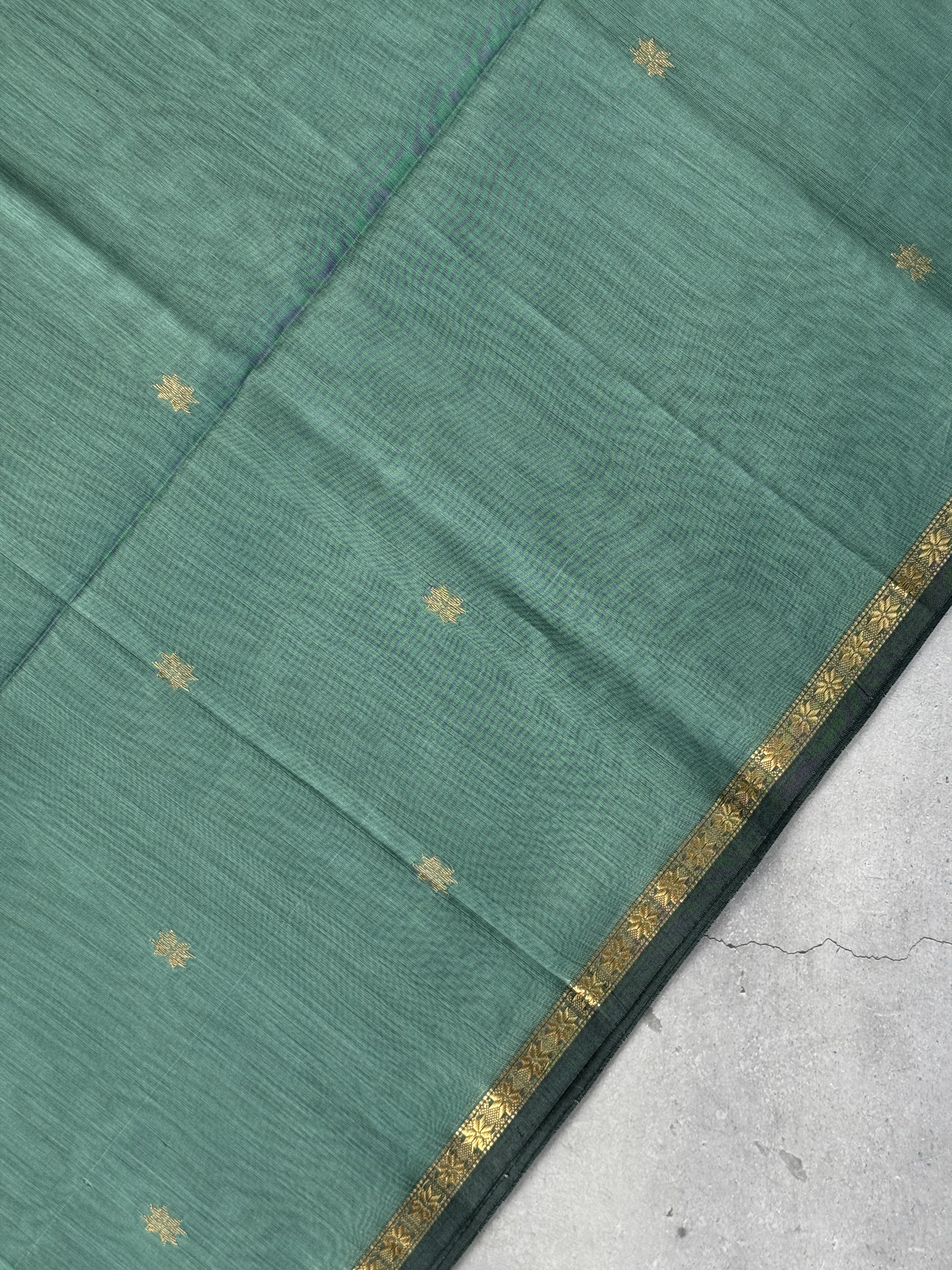 Apsara | Sky Blue And Black Maheshwari Silk Cotton Saree