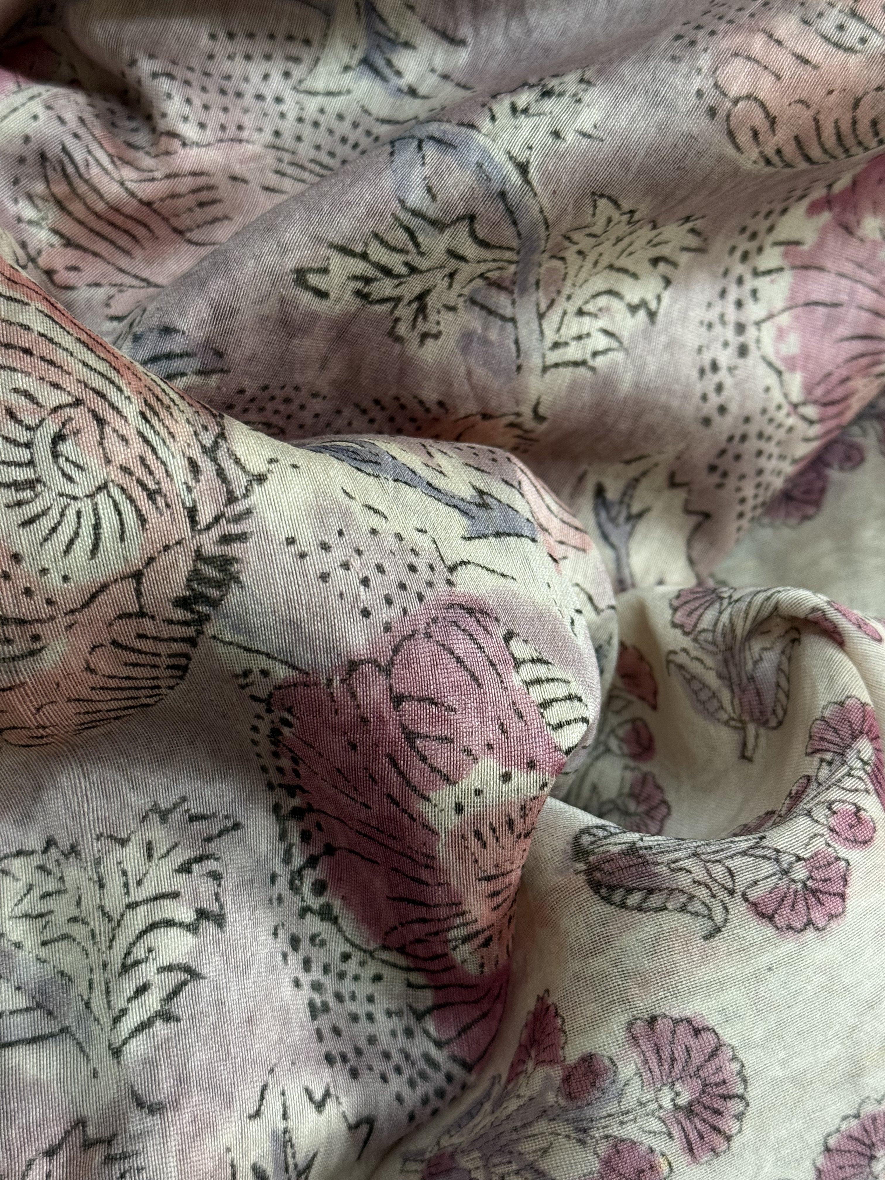 Aadhya | Pink and white chanderi silk cotton saree