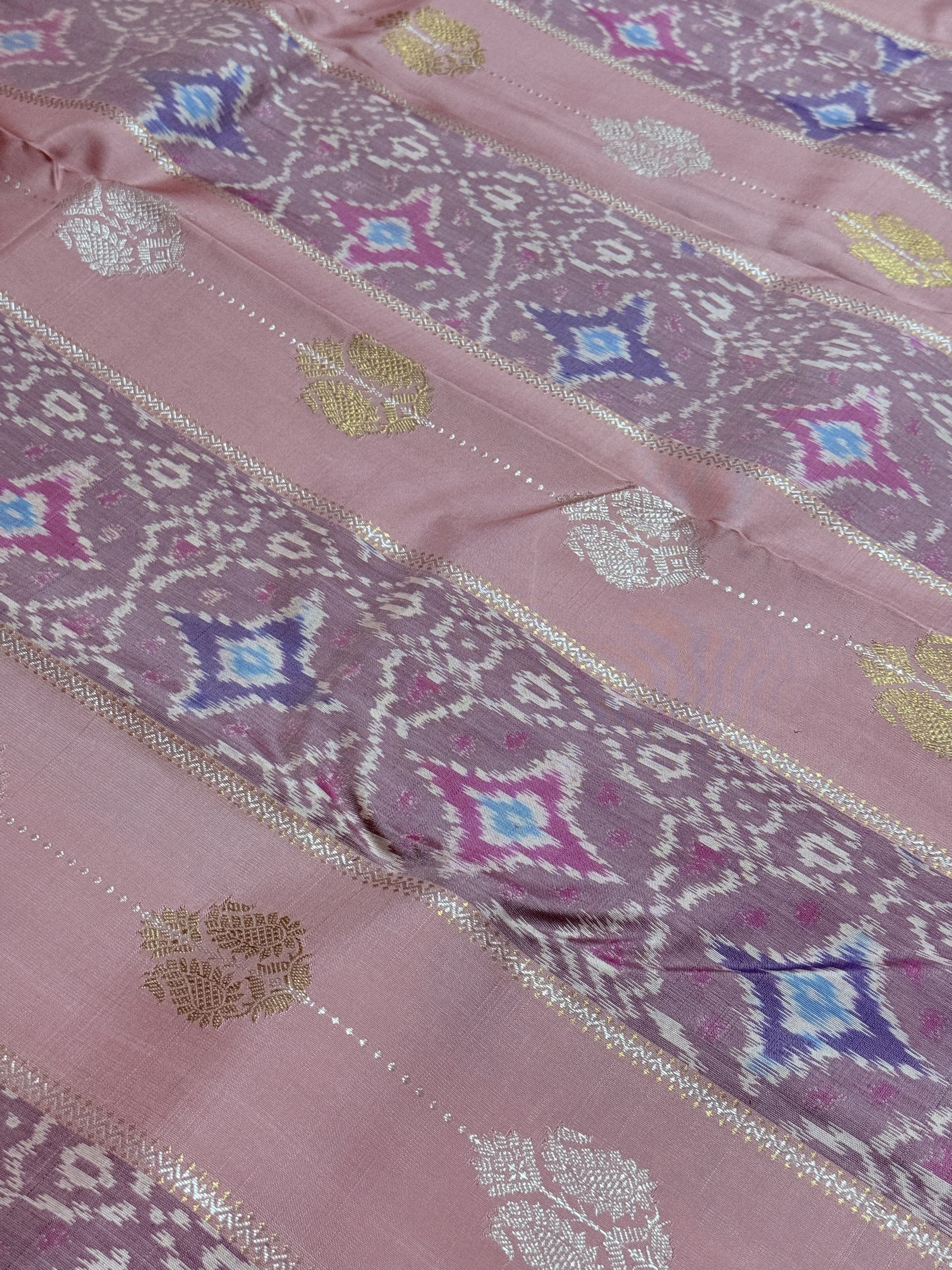 Siyaara | Pink Kanjivaram Silk Saree