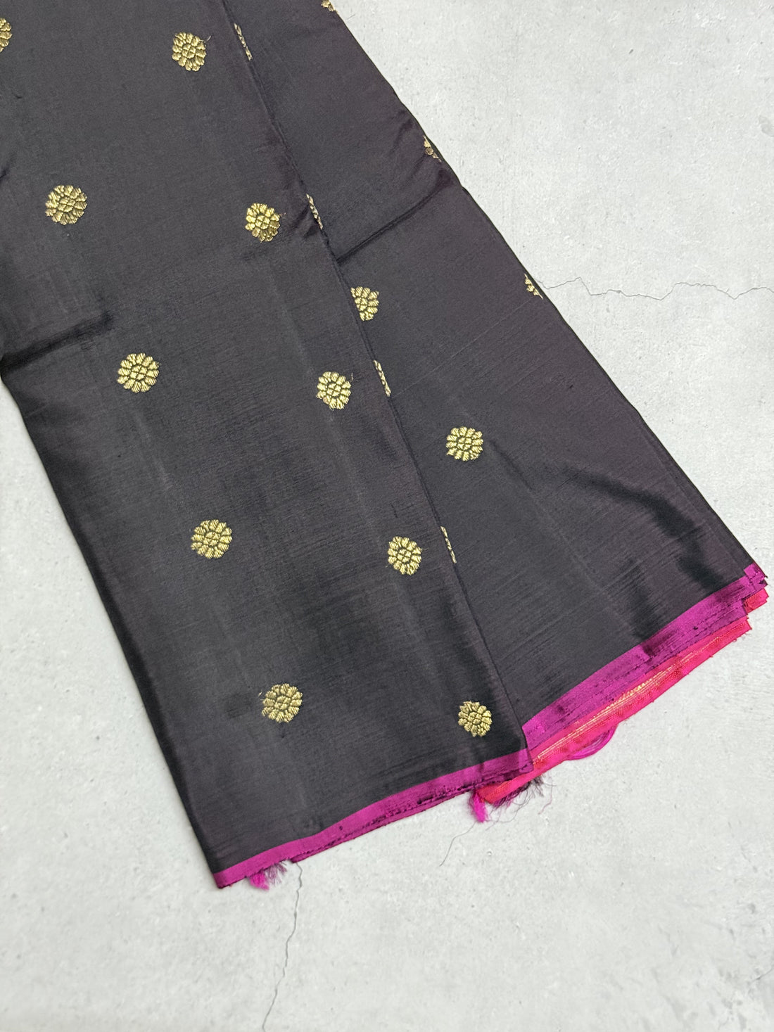 Suvarna | Brown and Pink Kanjivaram Silk Saree