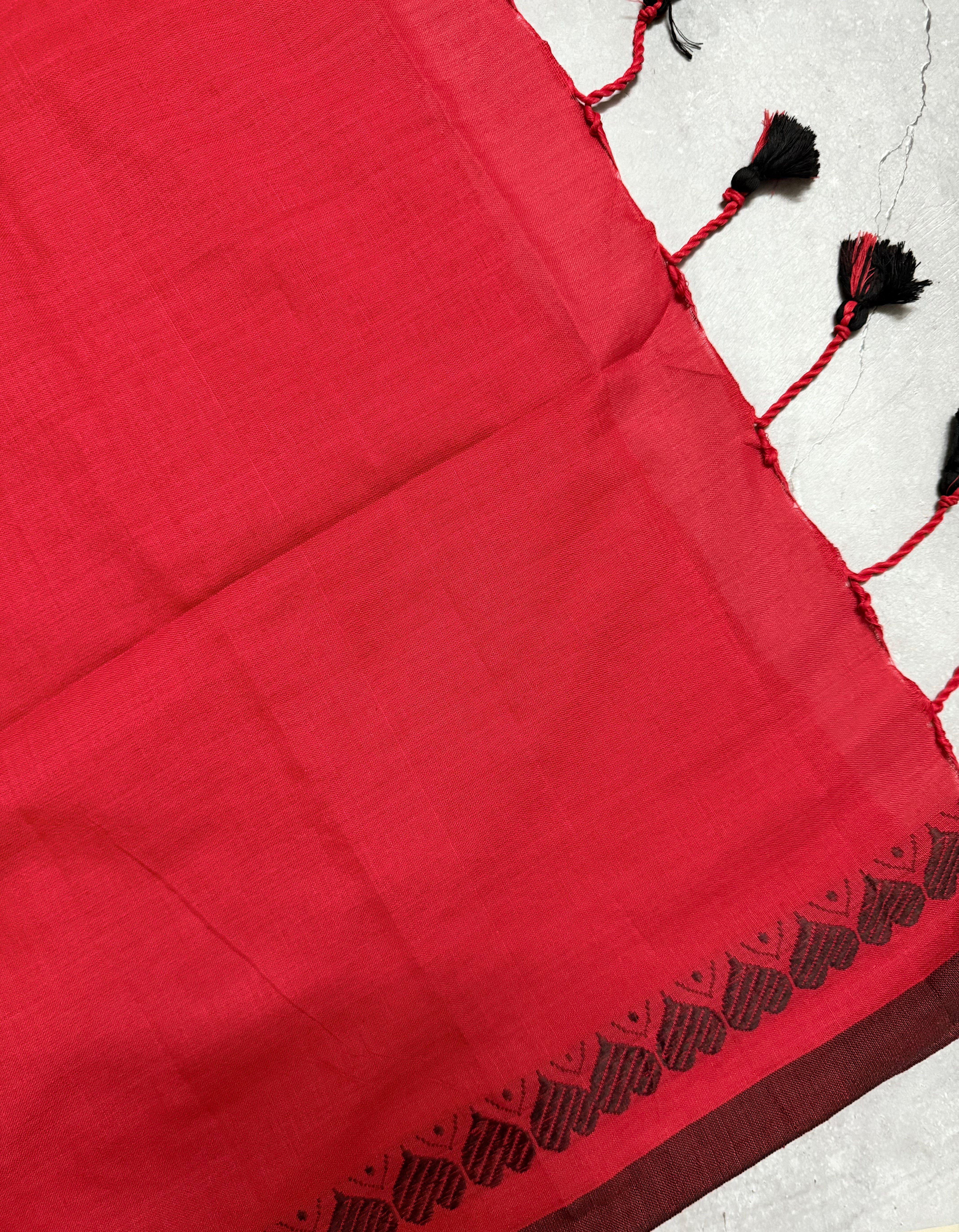 Syna | Red and Black Cotton Saree
