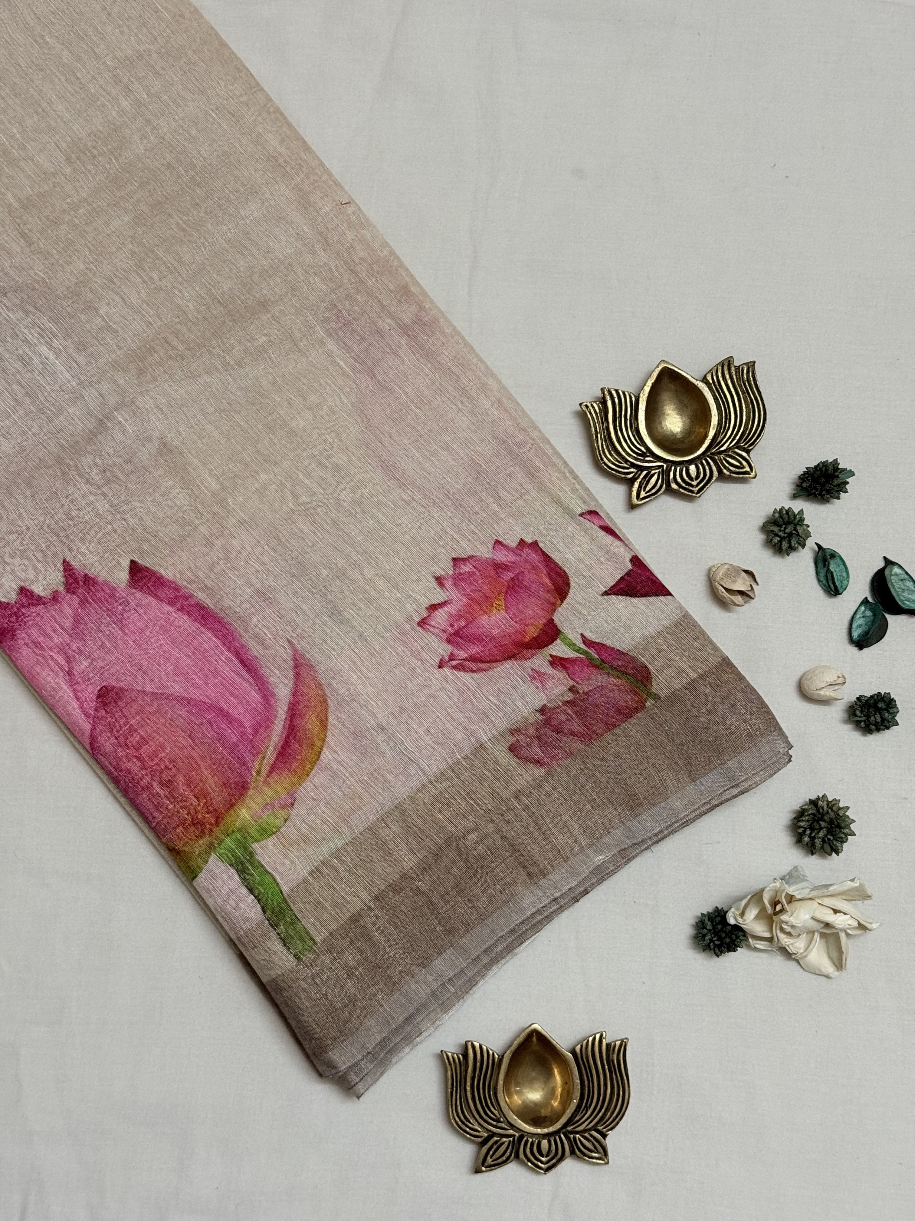 Senthmarai | Beige and Red Lotus Printed Linen Silk Saree