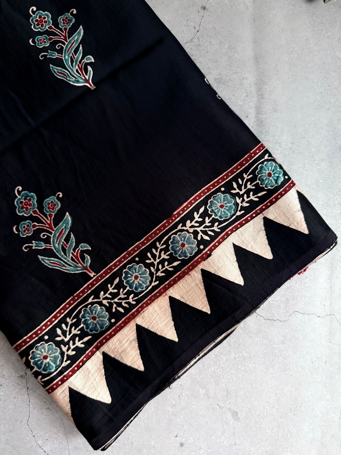 Tanamyee | Authentic Block Printed Modal Silk Saree