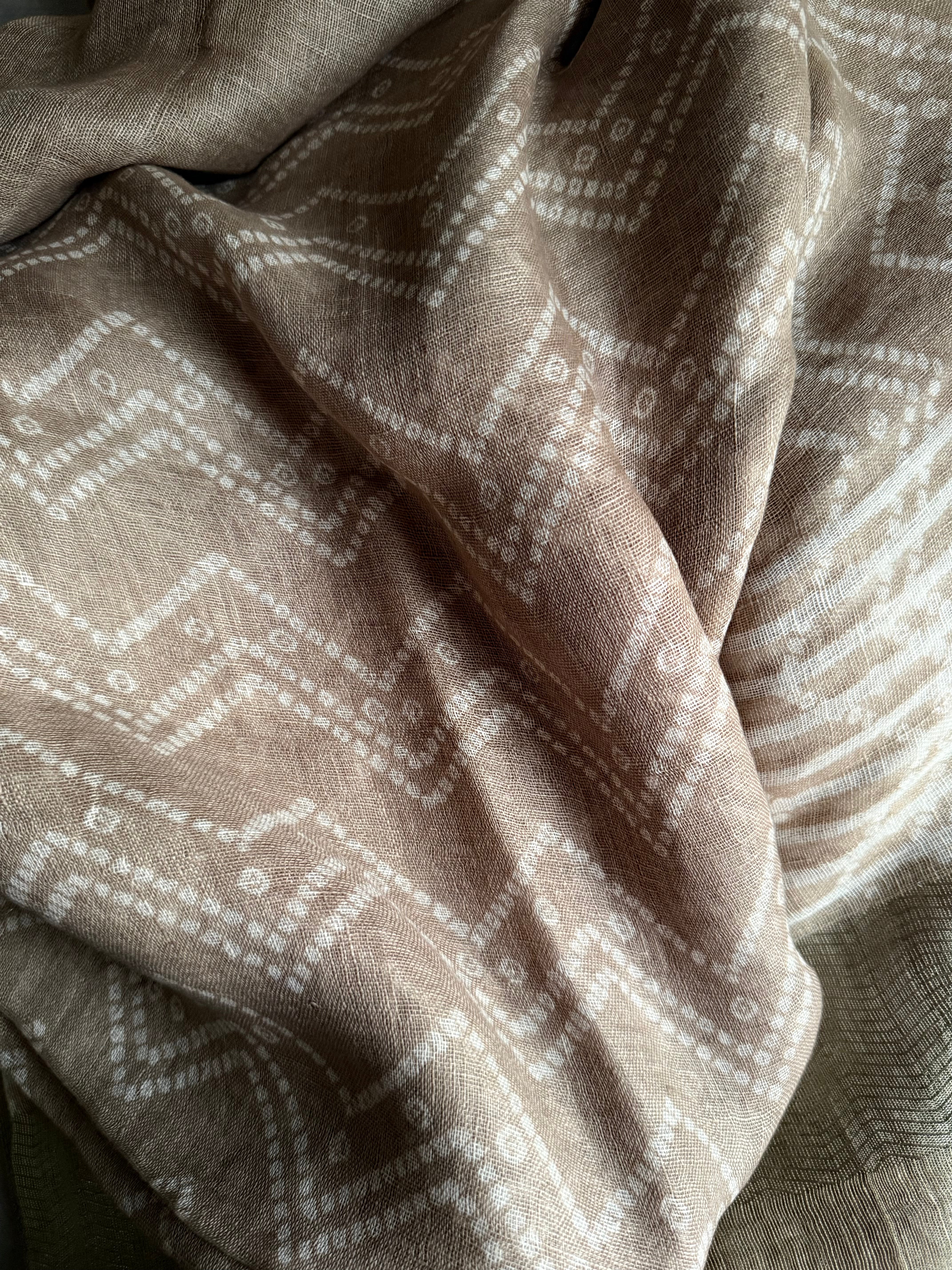 Nadiya | Brown and Pale Yellow Classic Linen Saree