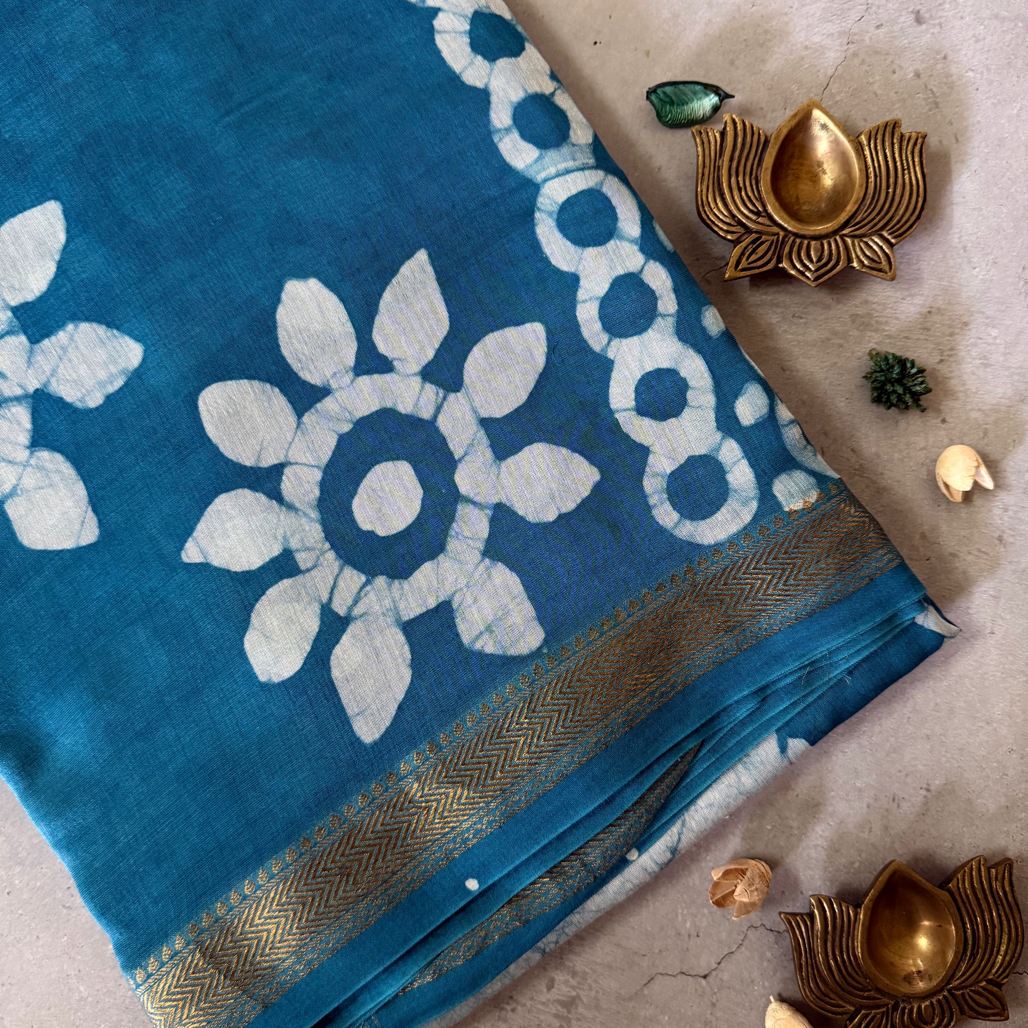 Shilaa| Blue and white Block Printed Maheshwari Saree