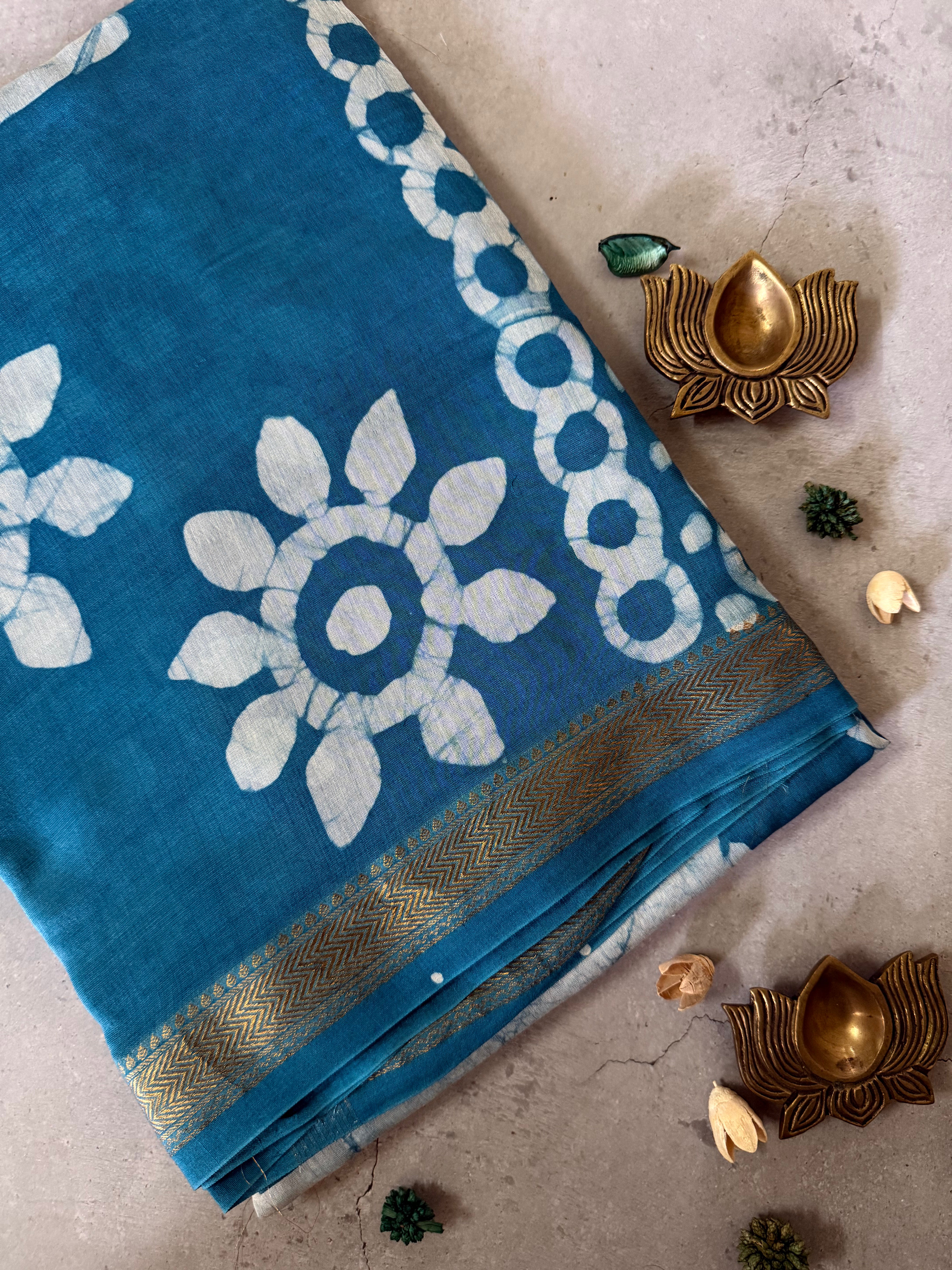 Shilaa| Blue and white Block Printed Maheshwari Saree