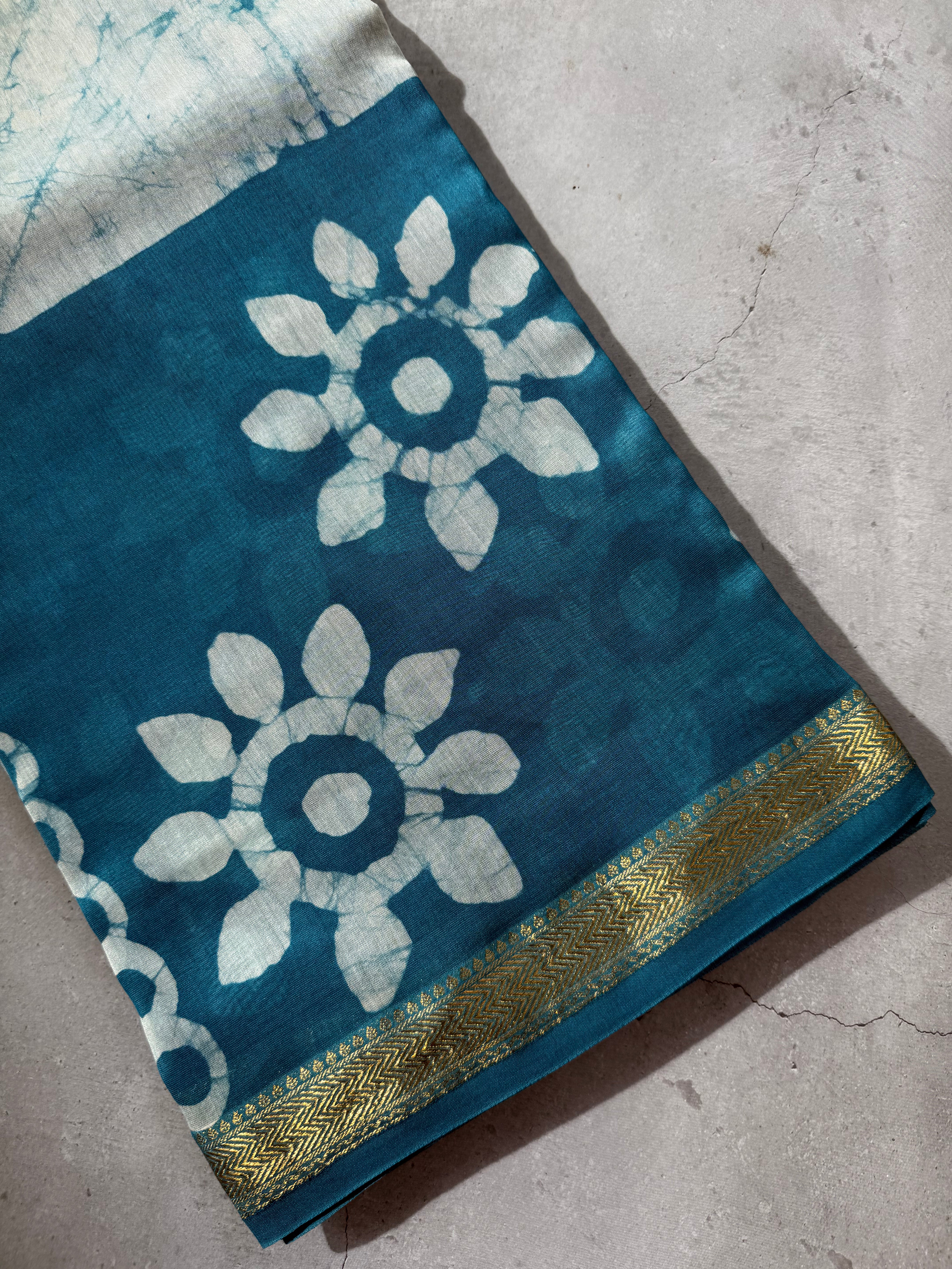 Shilaa| Blue and white Block Printed Maheshwari Saree