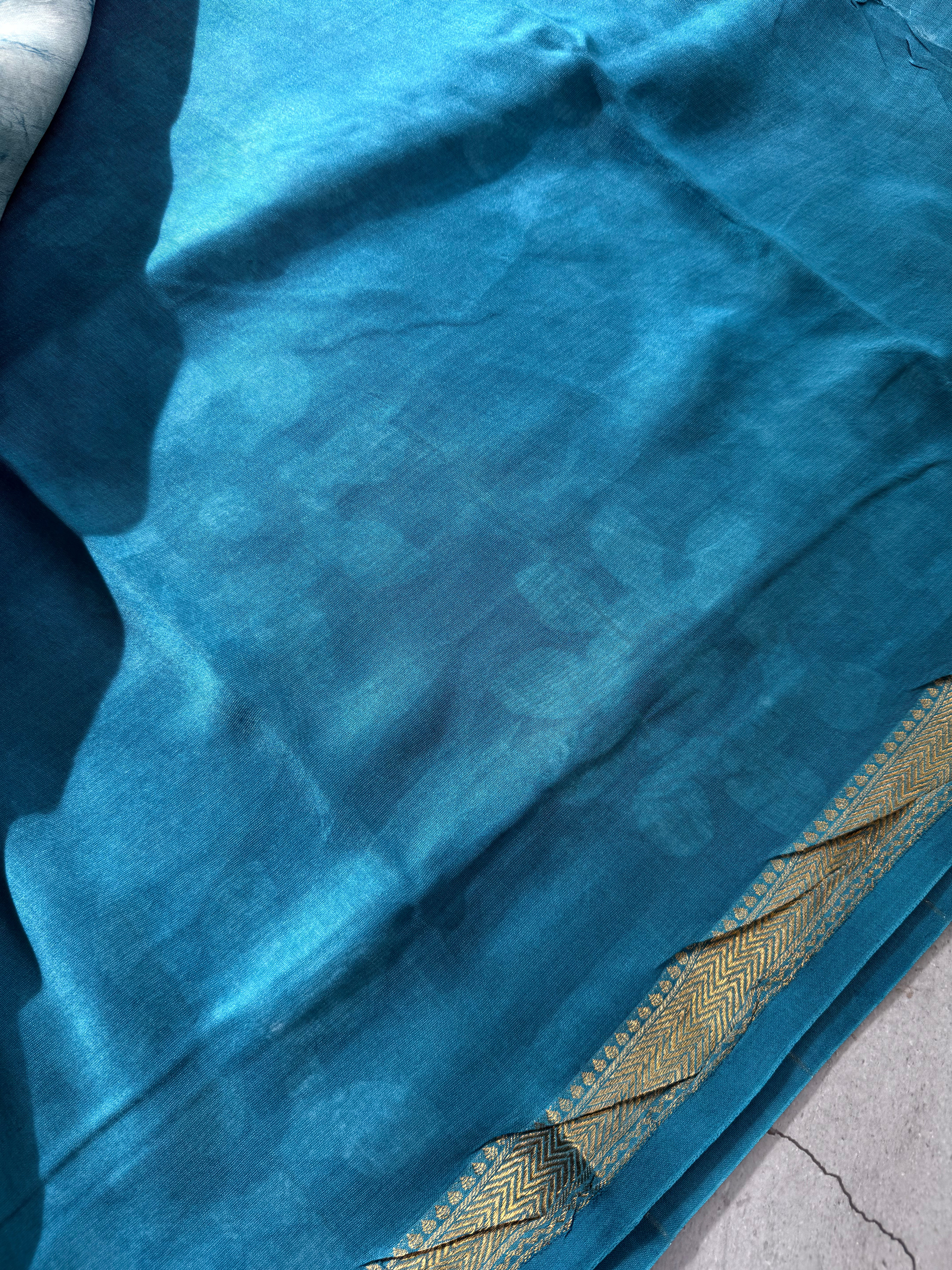 Shilaa| Blue and white Block Printed Maheshwari Saree
