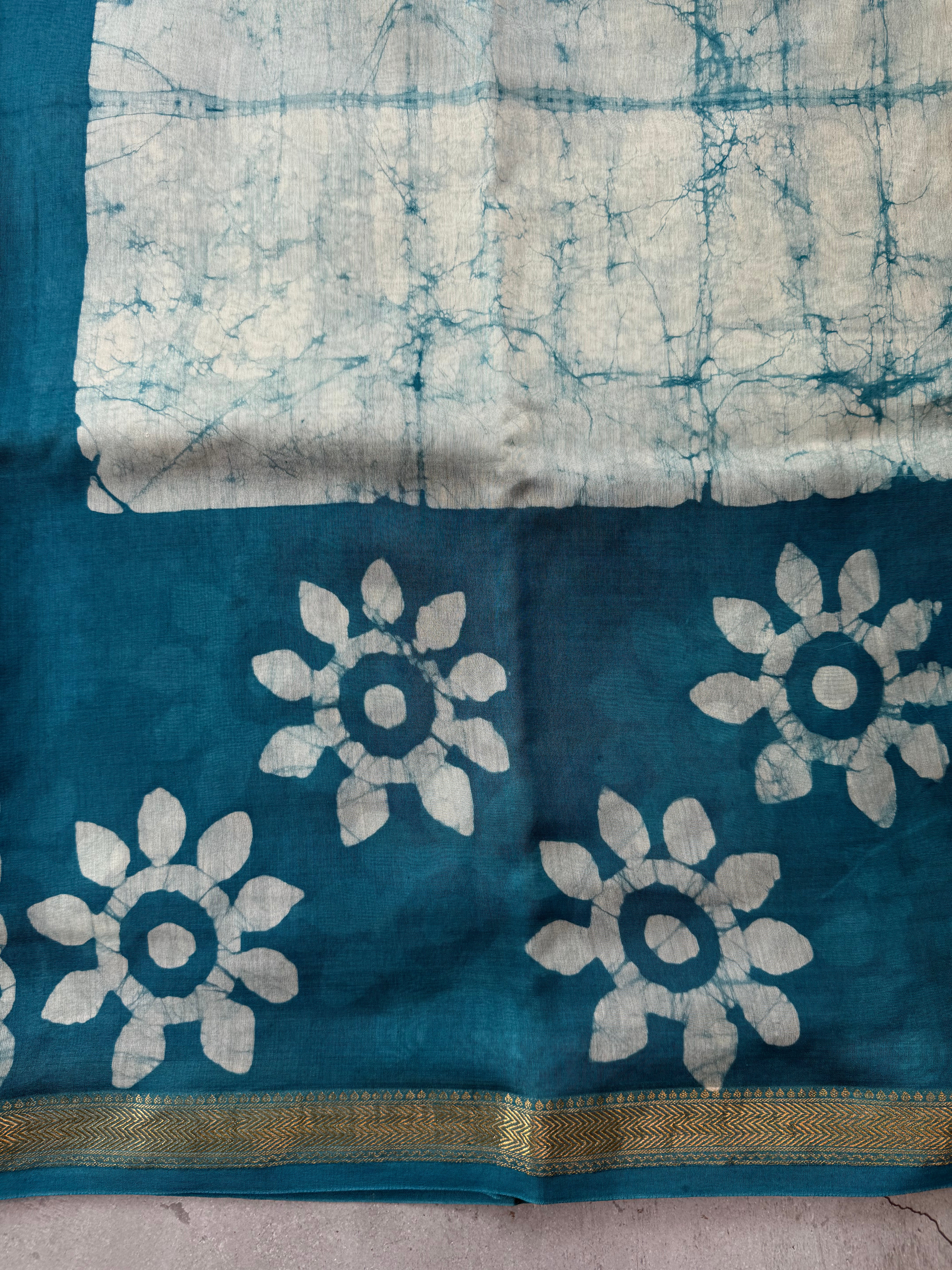 Shilaa| Blue and white Block Printed Maheshwari Saree