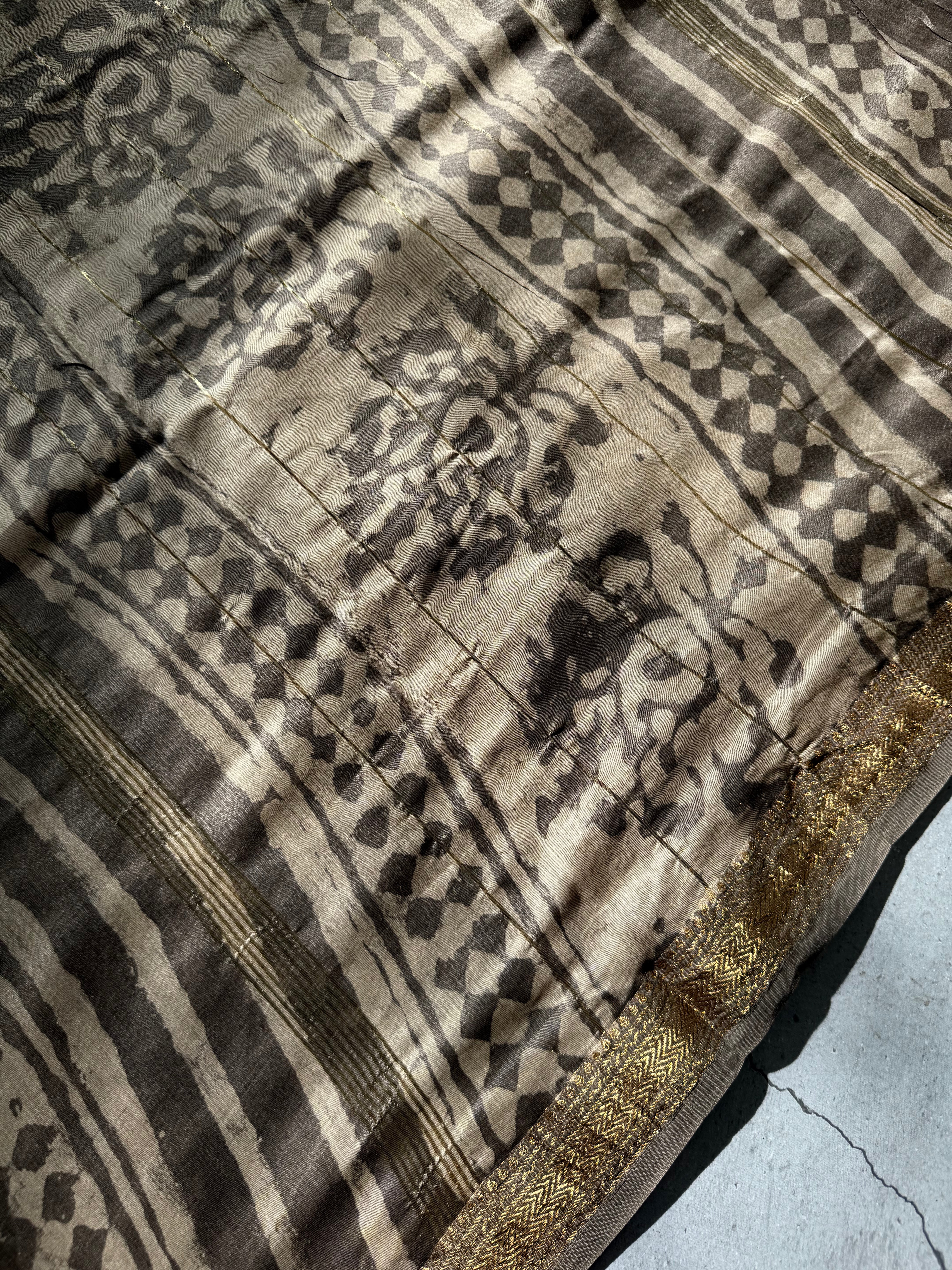 Parijna| Grey and Black Block Printed Maheshwari Saree