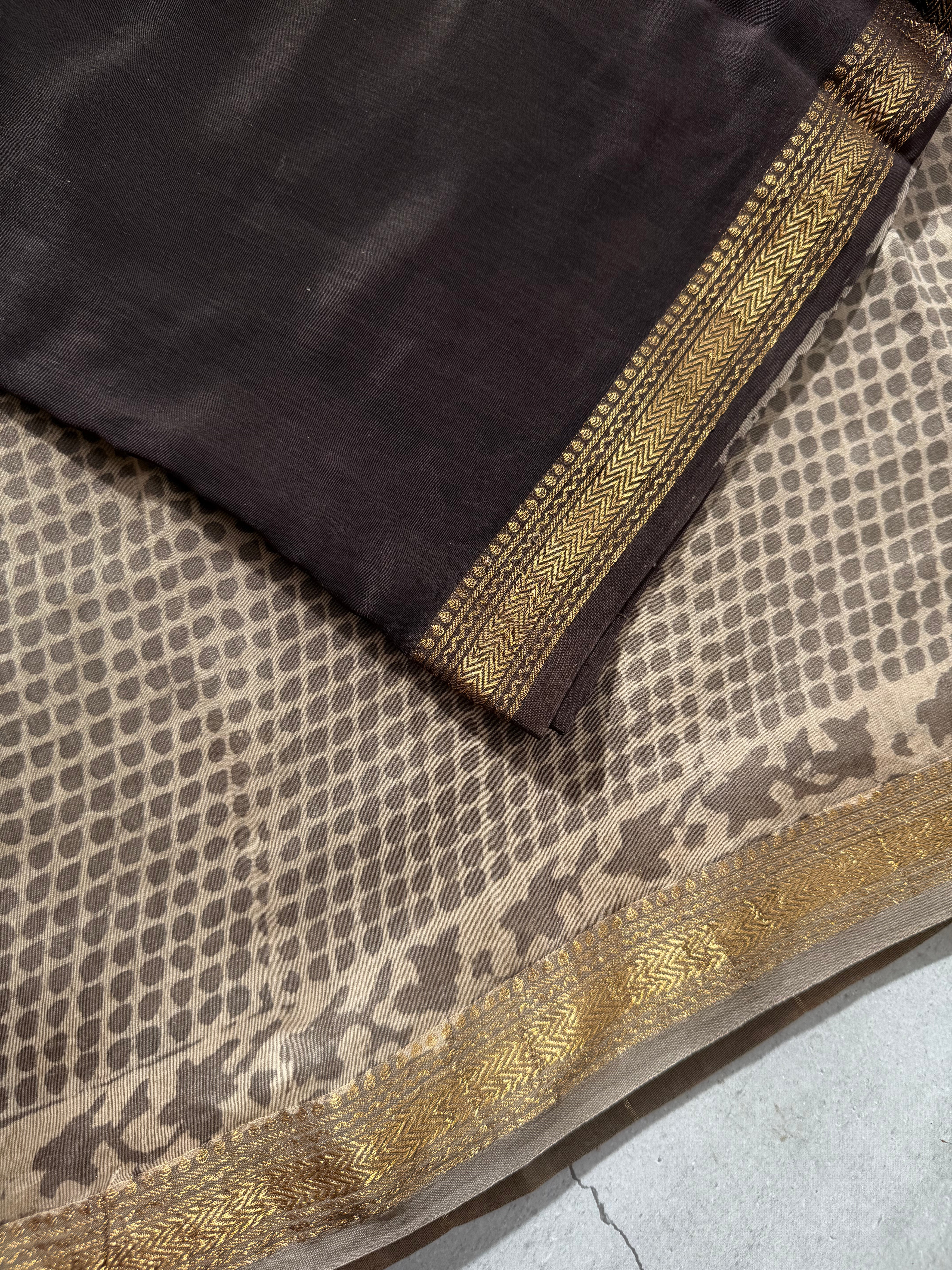 Parijna| Grey and Black Block Printed Maheshwari Saree