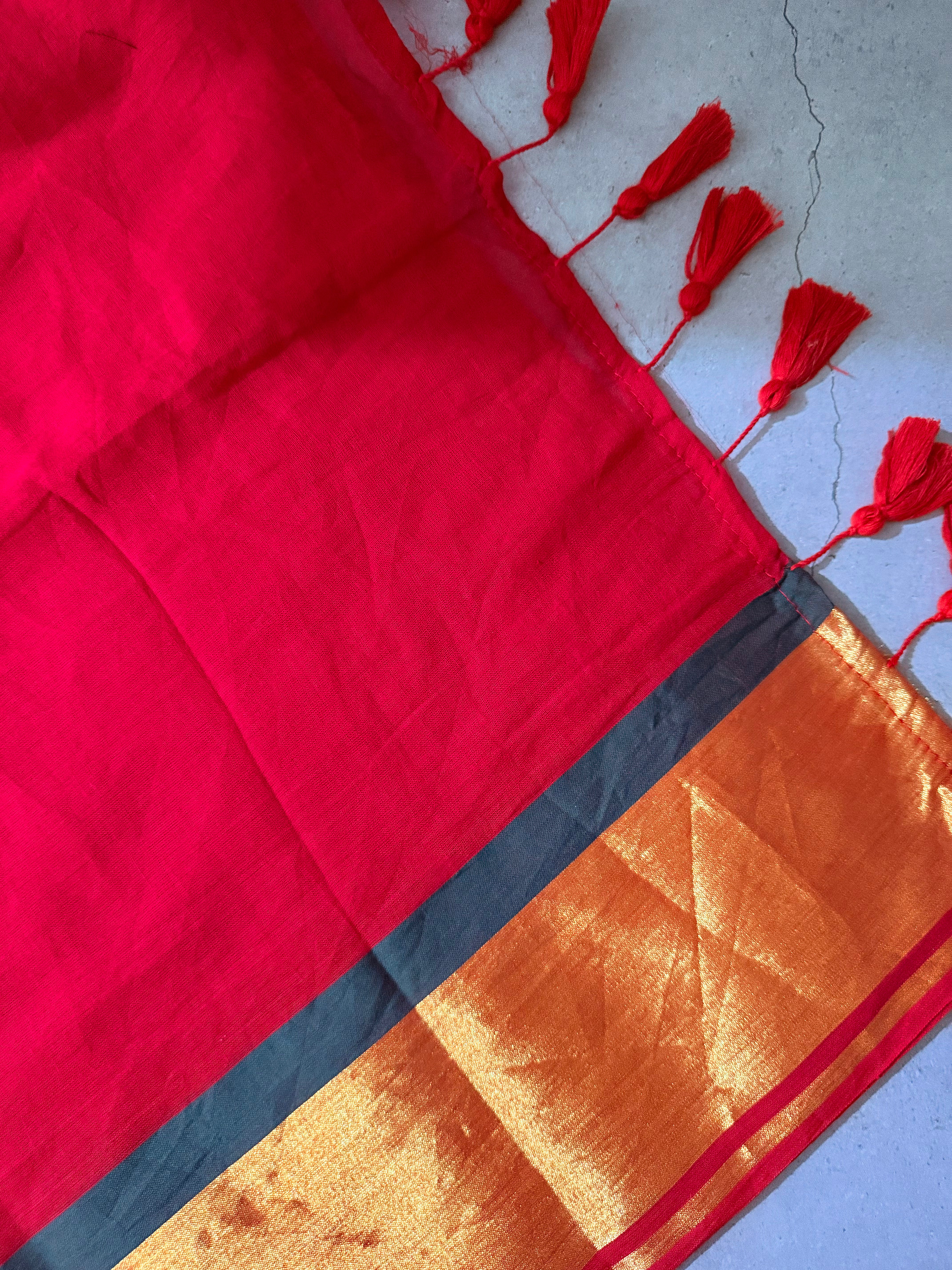 Jwala | Red and Gold Mul Cotton Saree