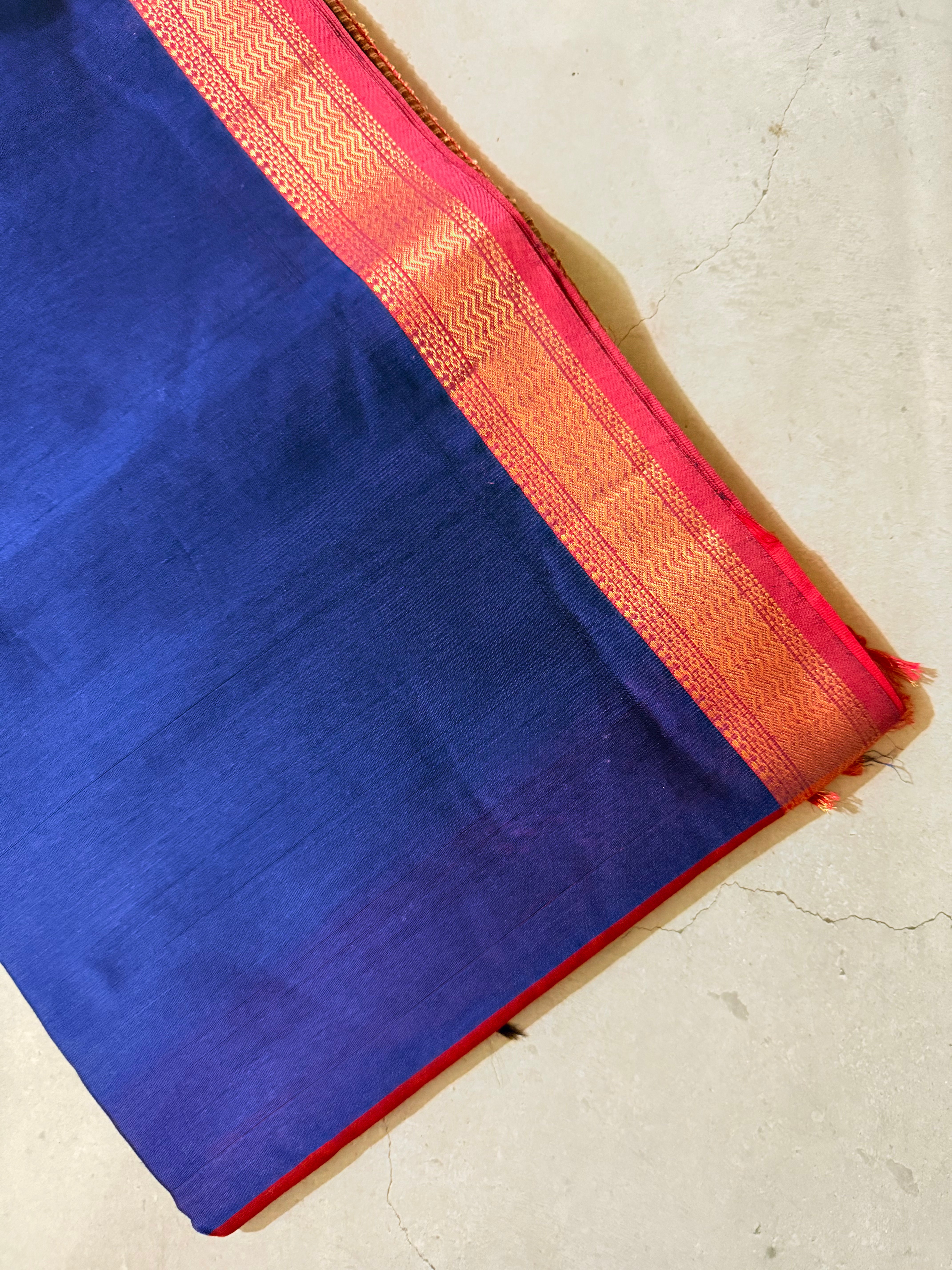 Gulnar| Royal Blue And Red Maheshwari Silk Cotton Saree