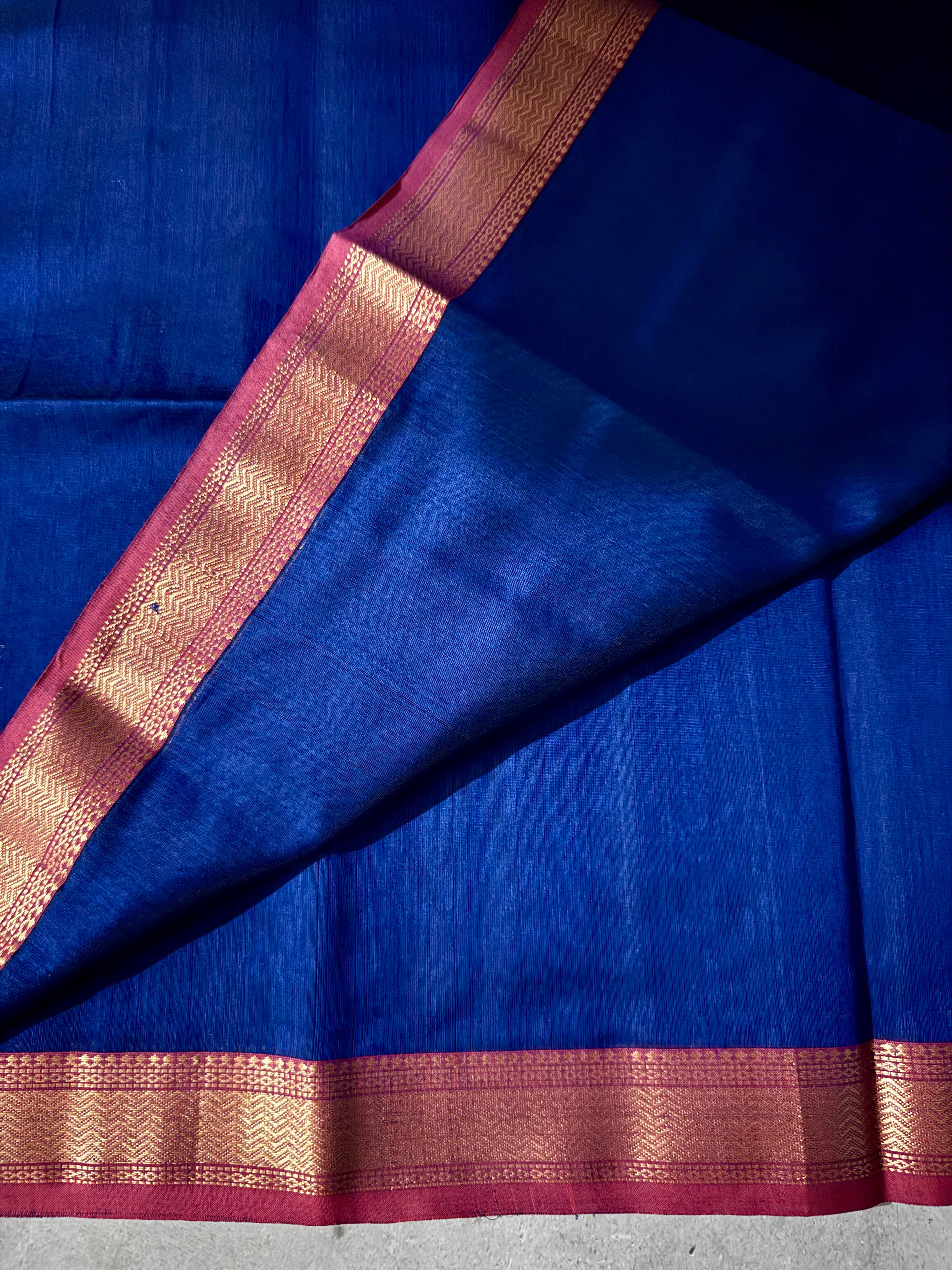 Gulnar| Royal Blue And Red Maheshwari Silk Cotton Saree