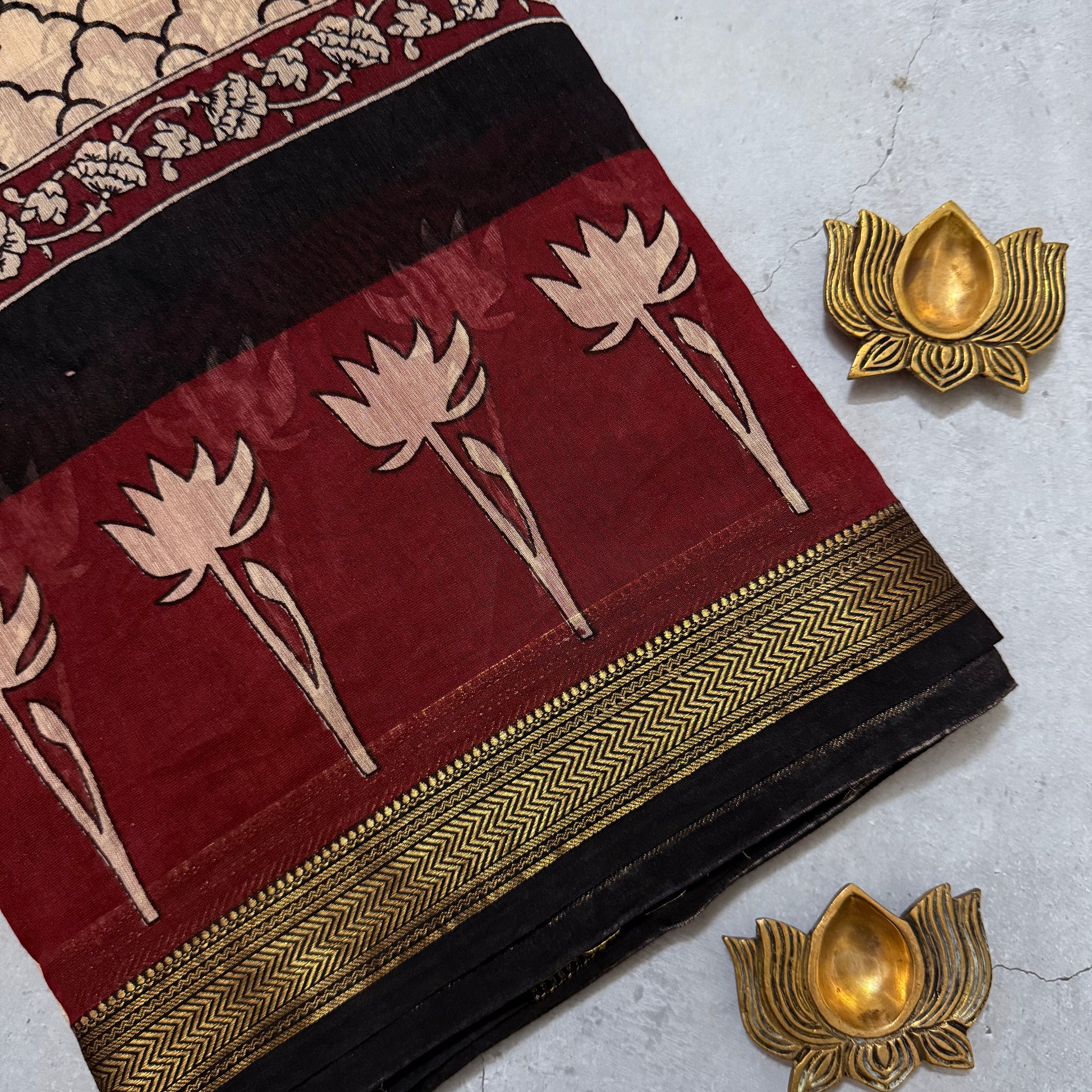 Zayana |Beige and Maroon Block Printed Maheshwari Saree