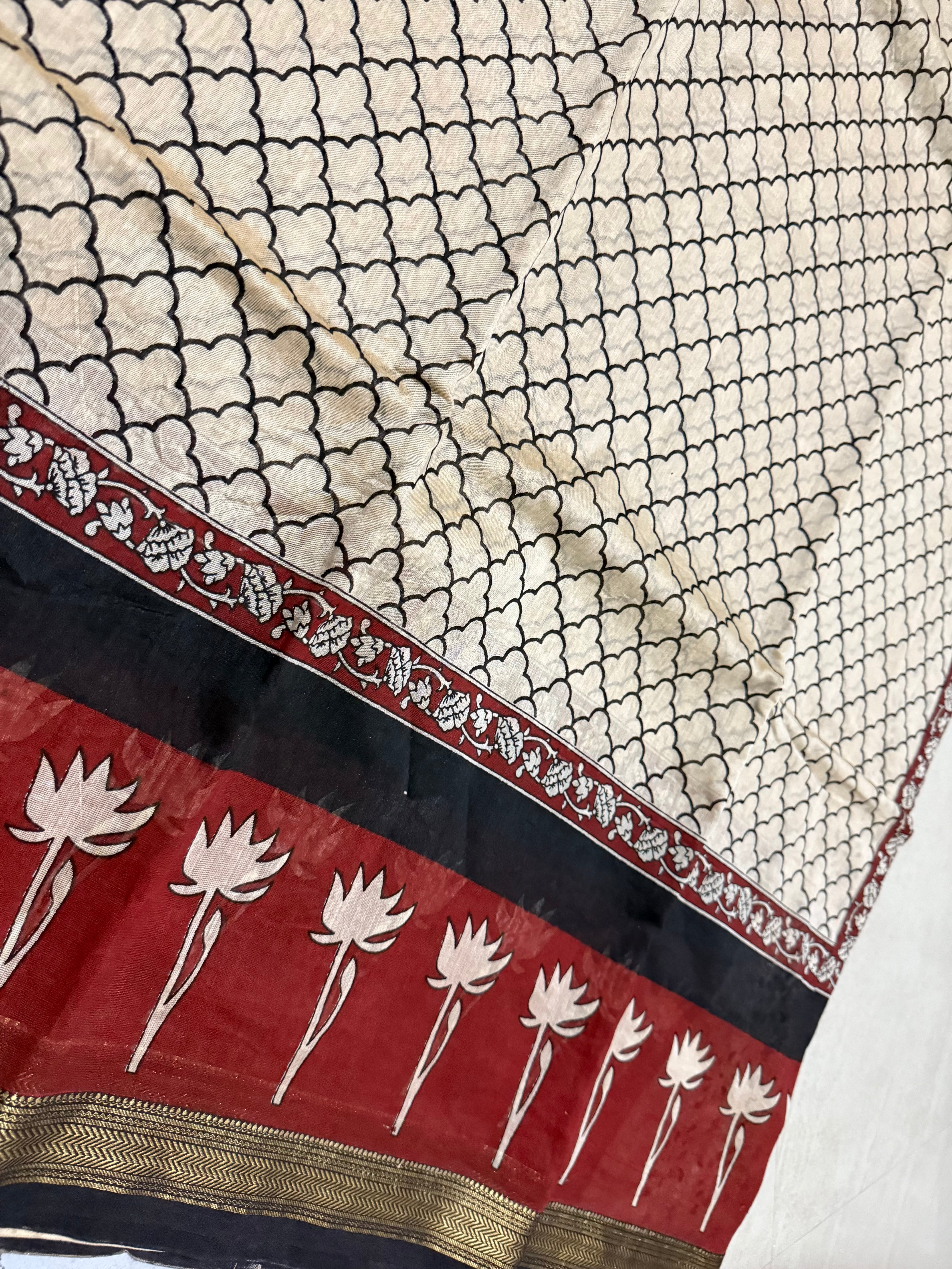 Zayana |Beige and Maroon Block Printed Maheshwari Saree