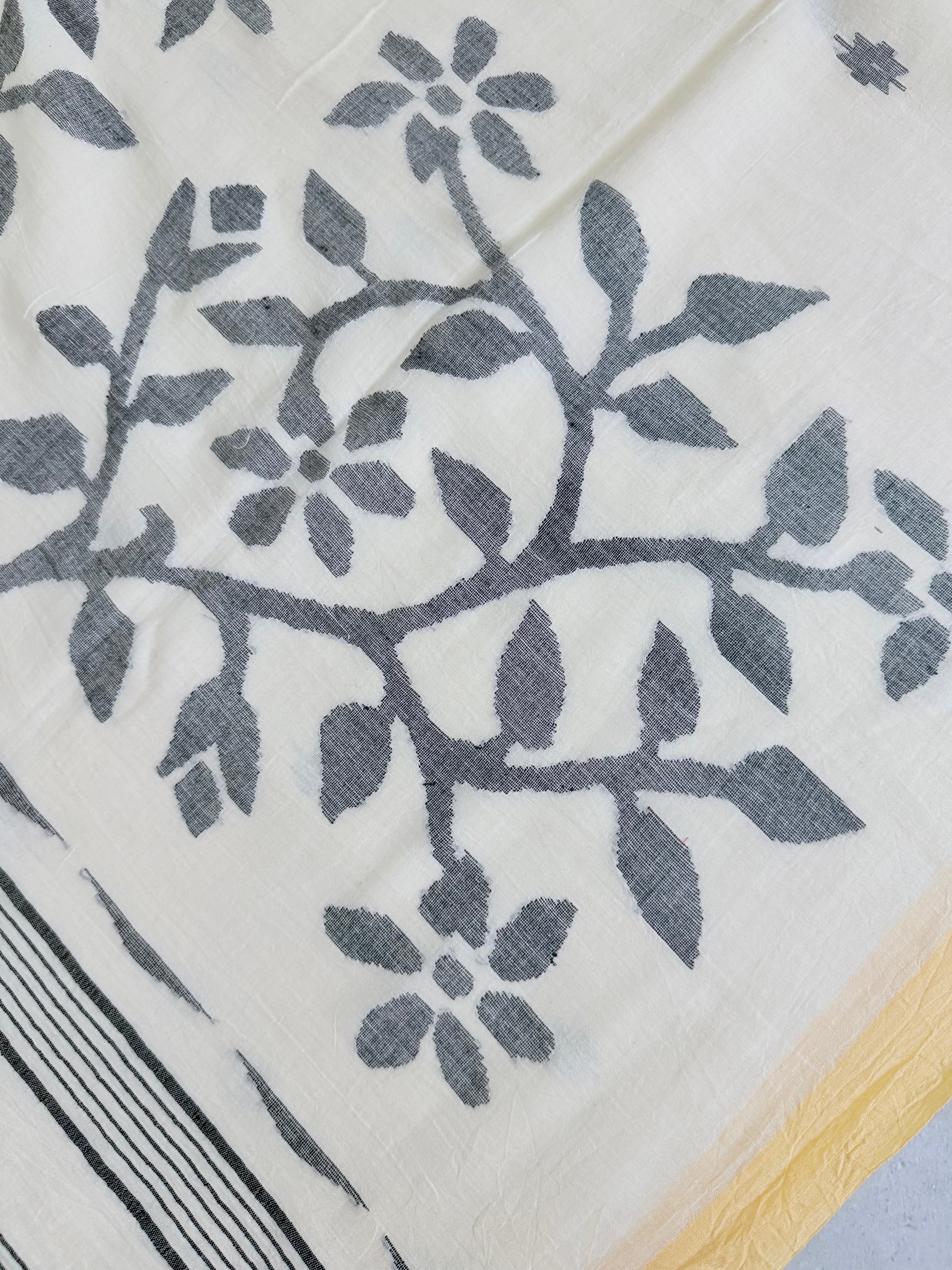 Champaka | Pearl white Jamdani Bengal Cotton Saree (Without Blouse)