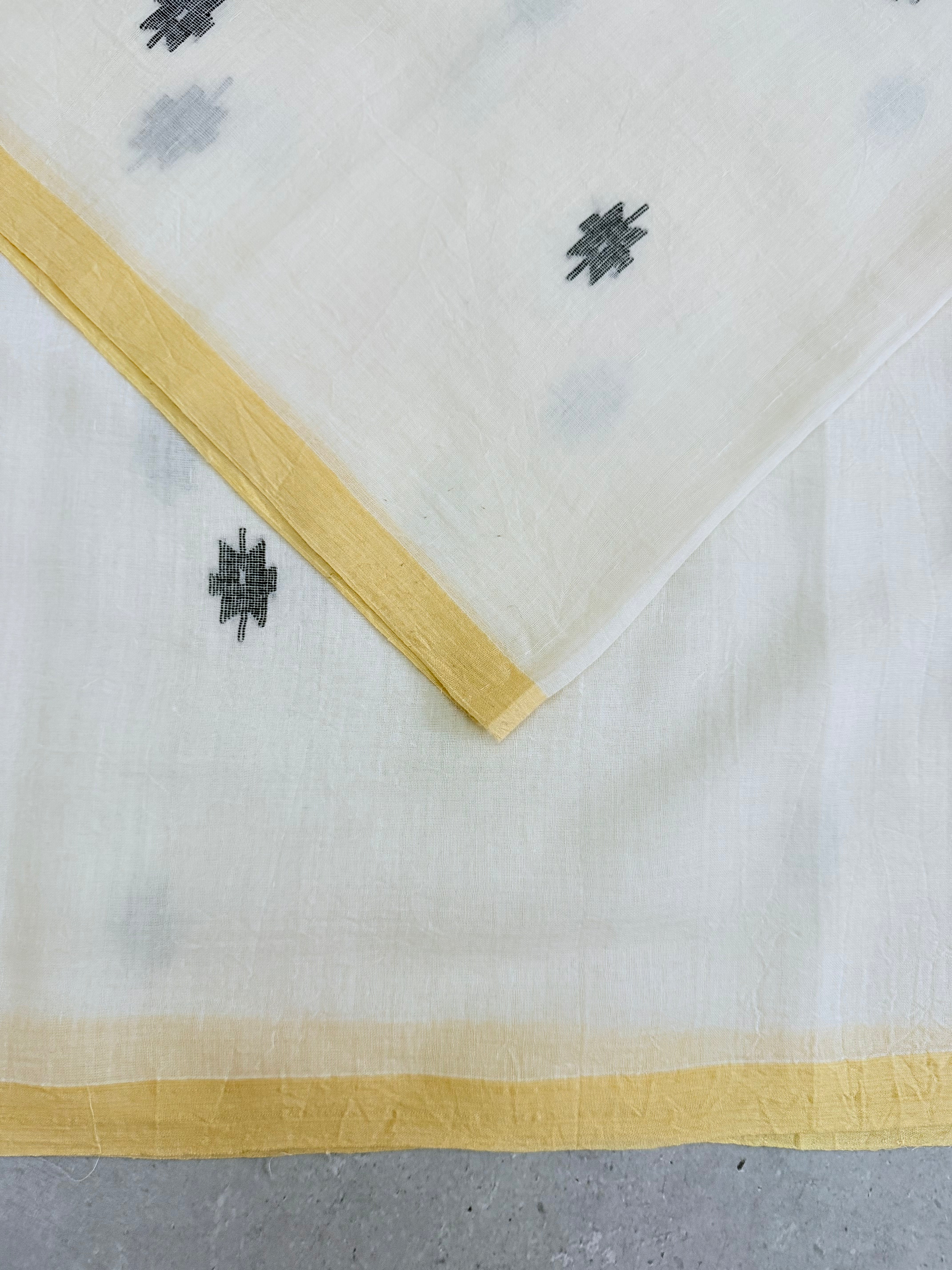 Champaka | Pearl white Jamdani Bengal Cotton Saree (Without Blouse)
