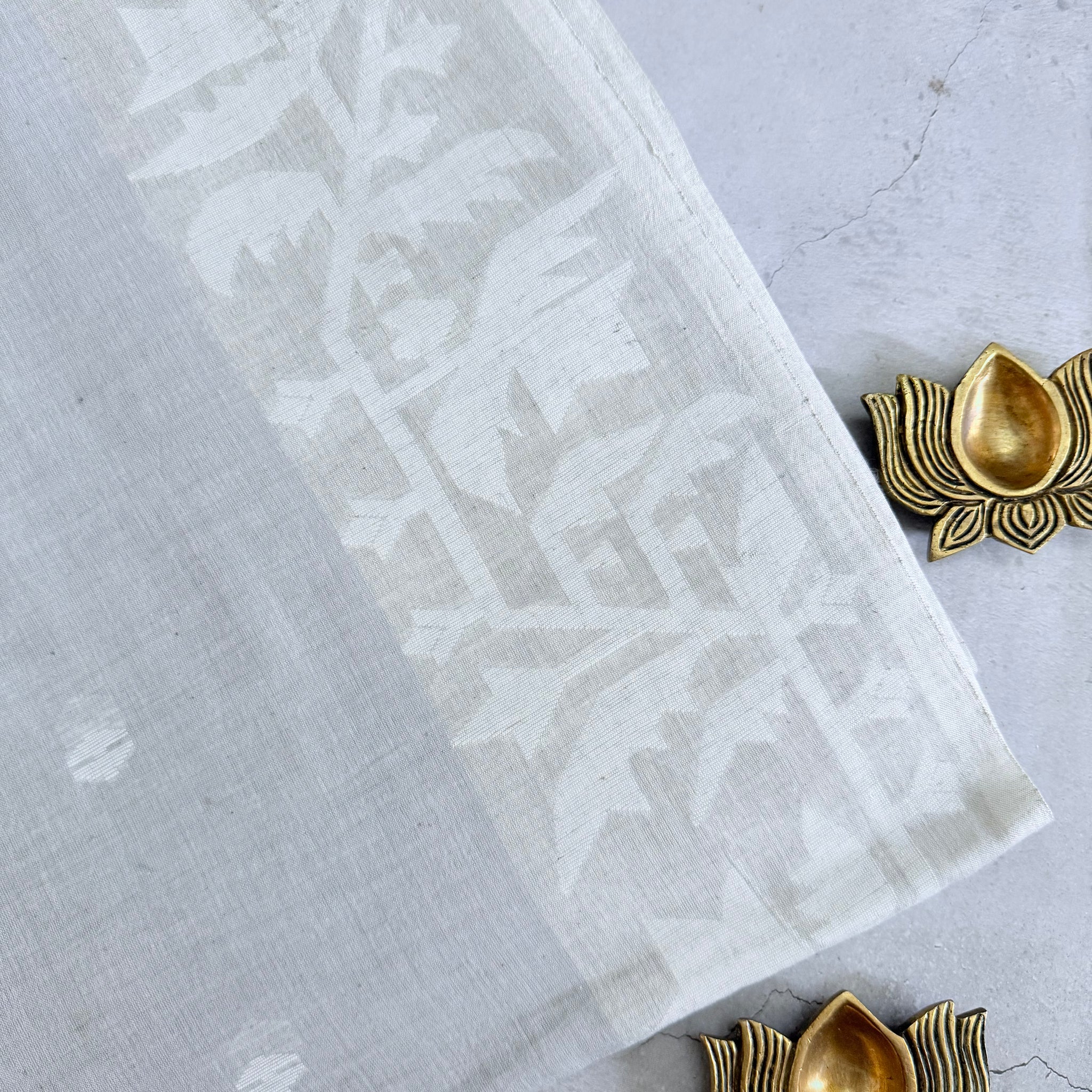 Kanagam | Pearl white and Grey Bengal Cotton Saree