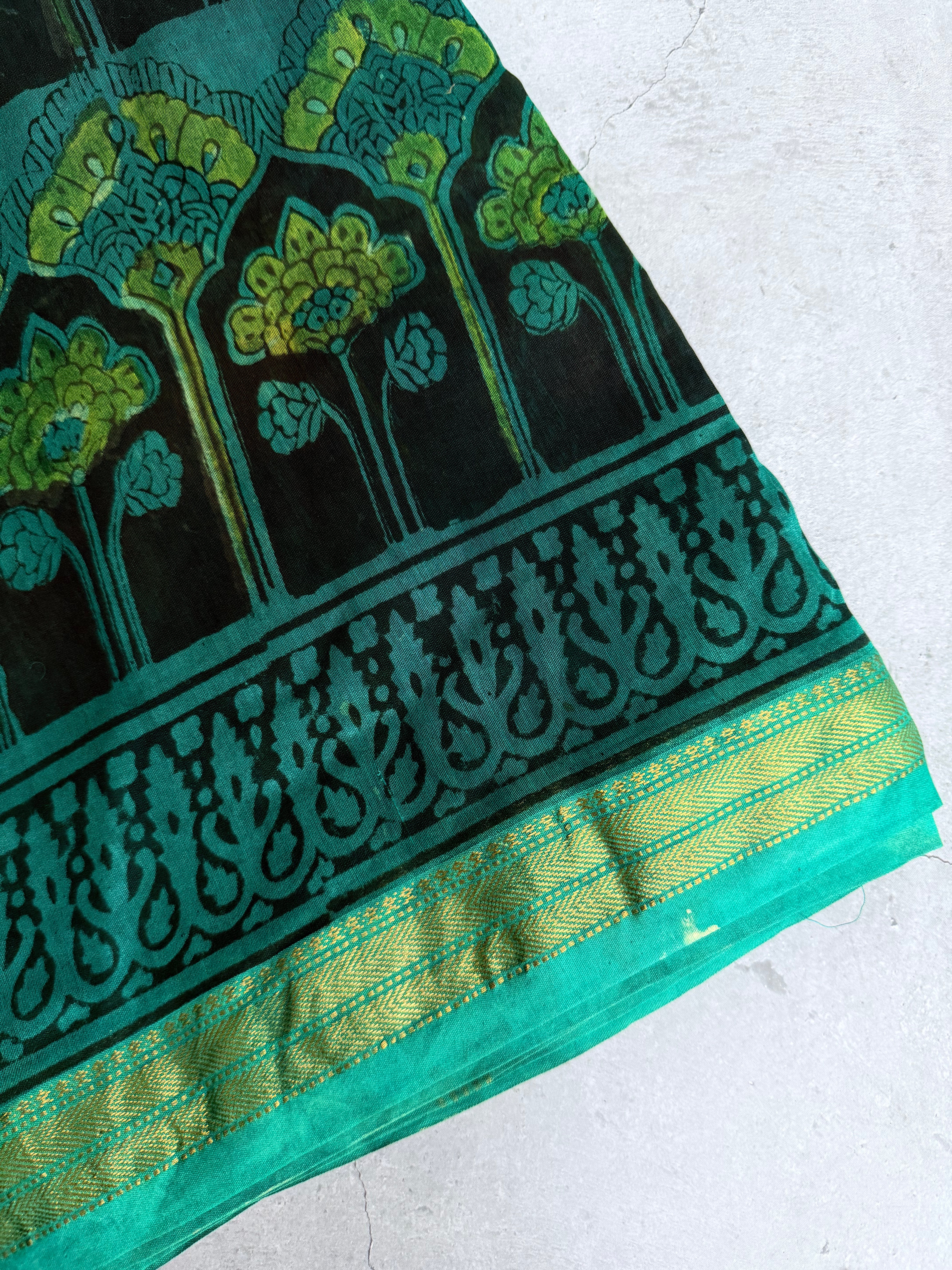 Rajnigandha | Green and Black Block Printed Maheshwari Saree