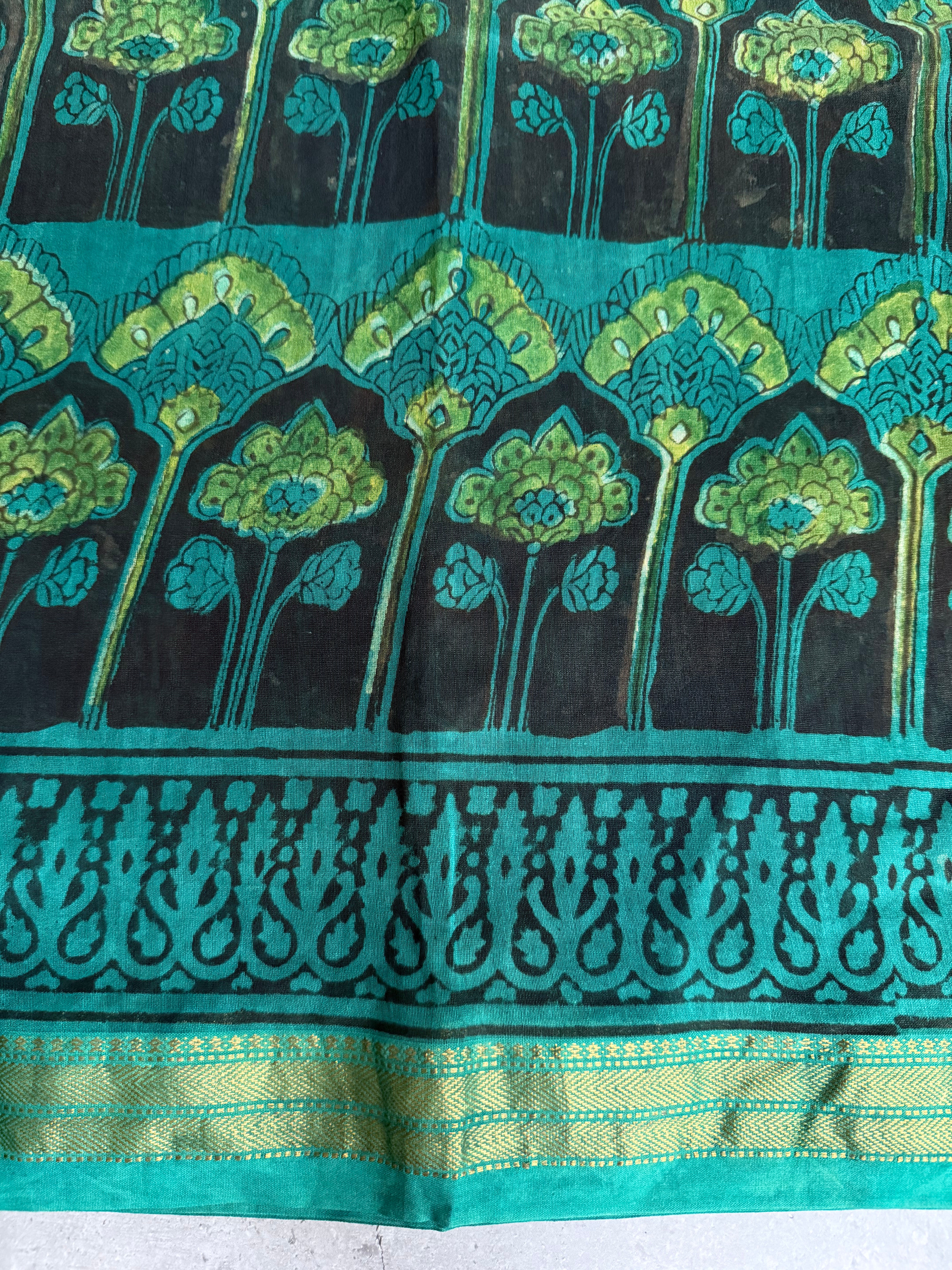 Rajnigandha | Green and Black Block Printed Maheshwari Saree
