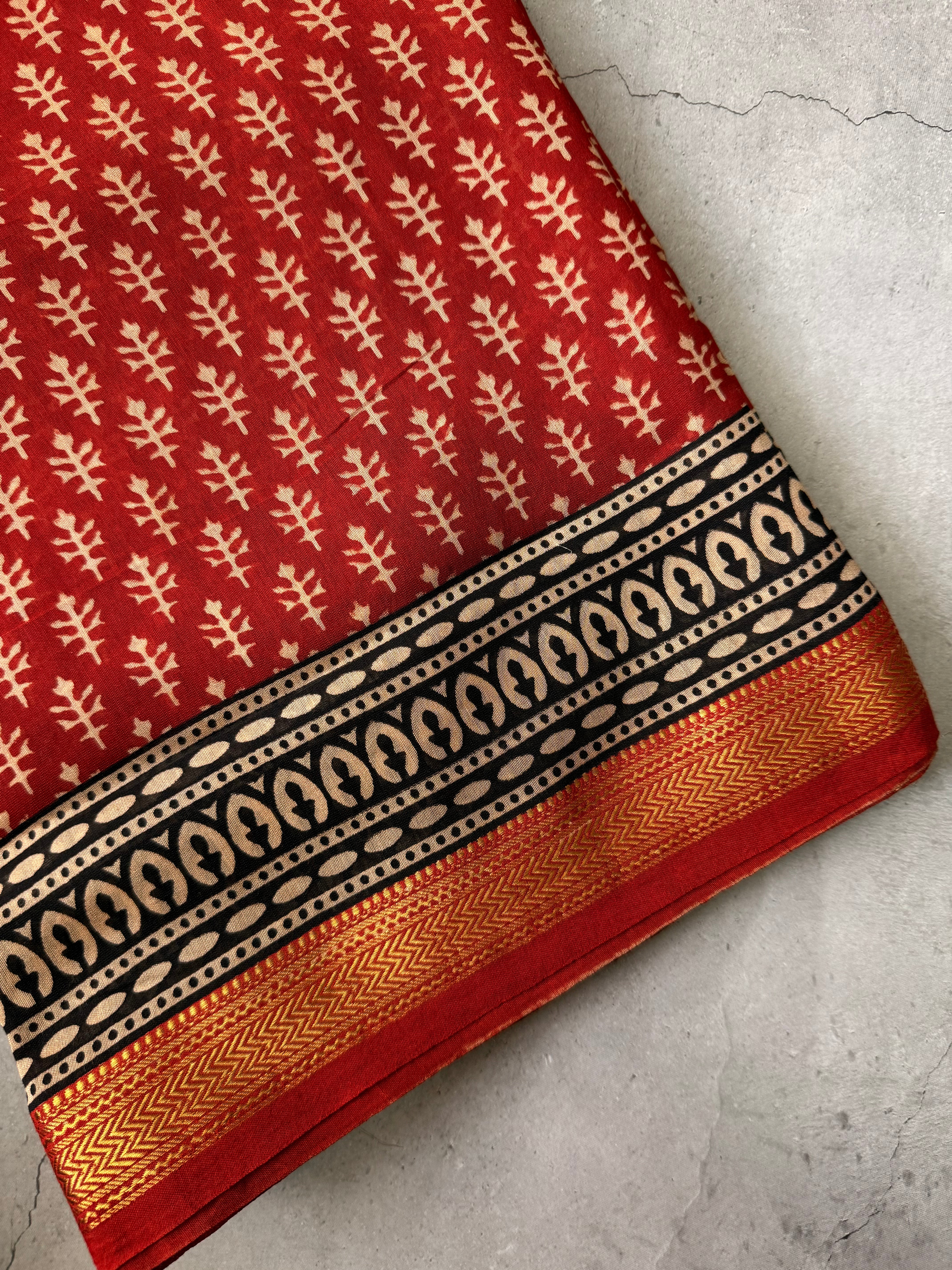 Pushpita | Red Block Printed Maheshwari Saree