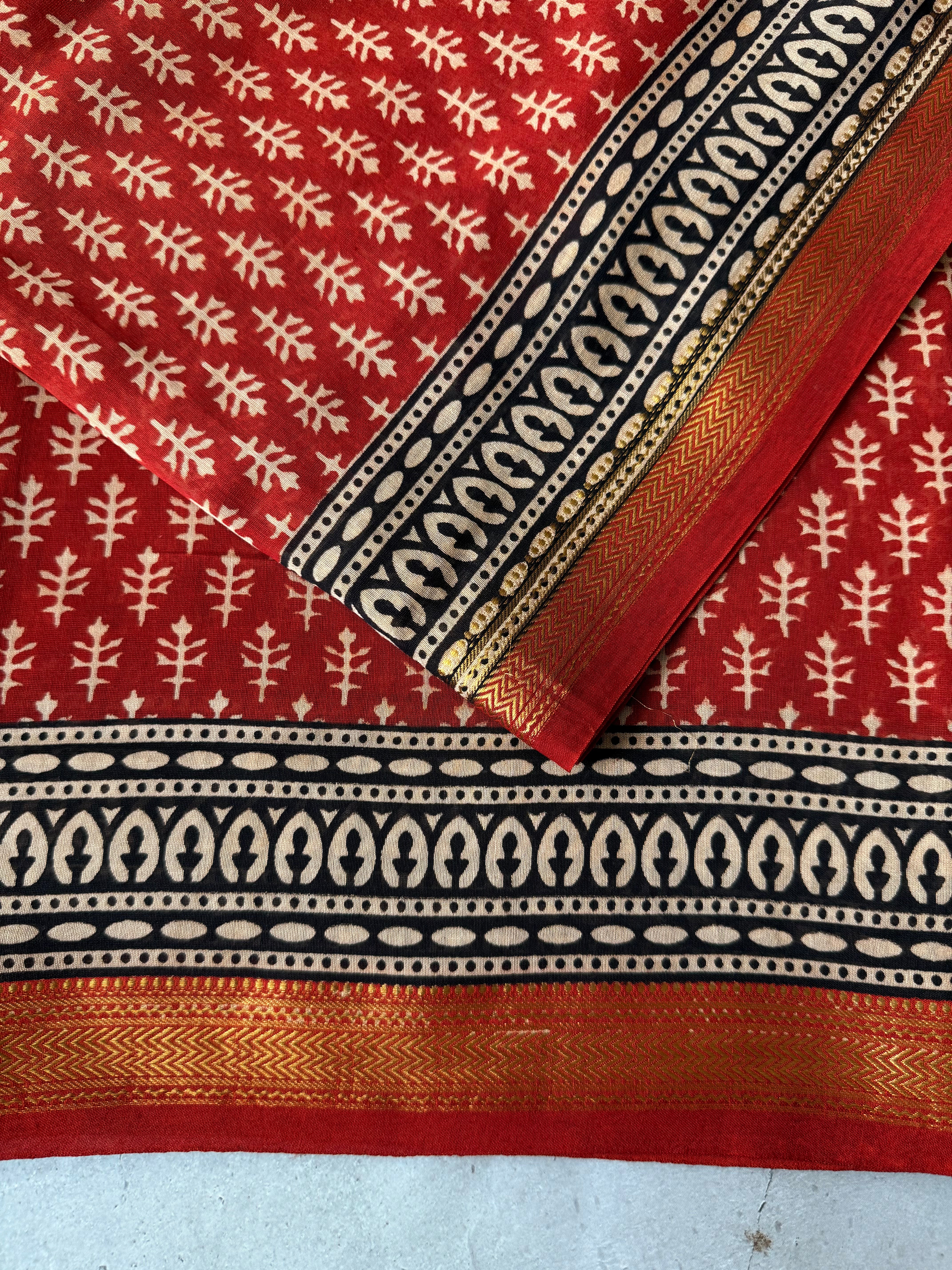 Pushpita | Red Block Printed Maheshwari Saree