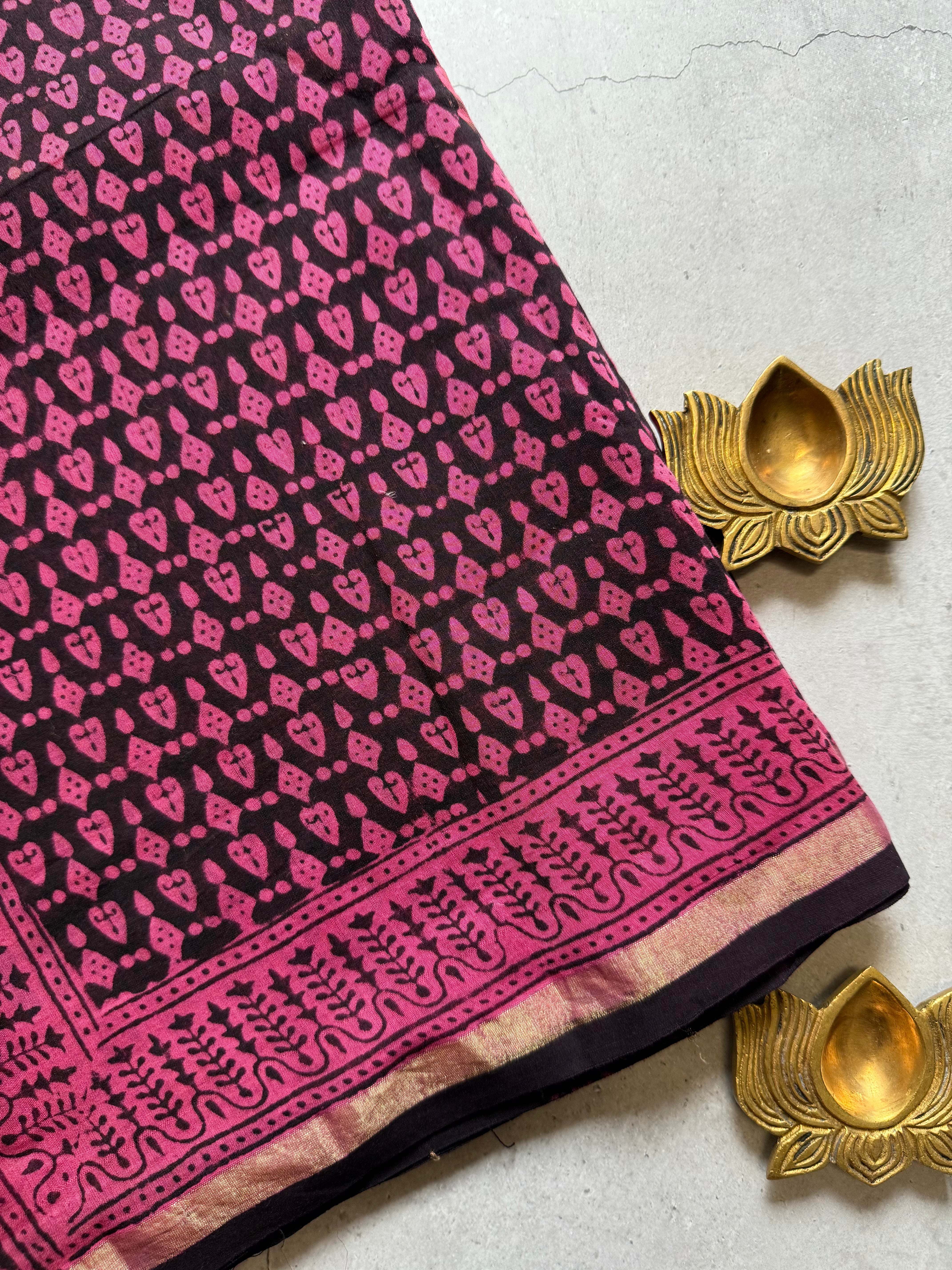 Kumudavalli | Pink and Black Bhag Printed Chanderi Saree