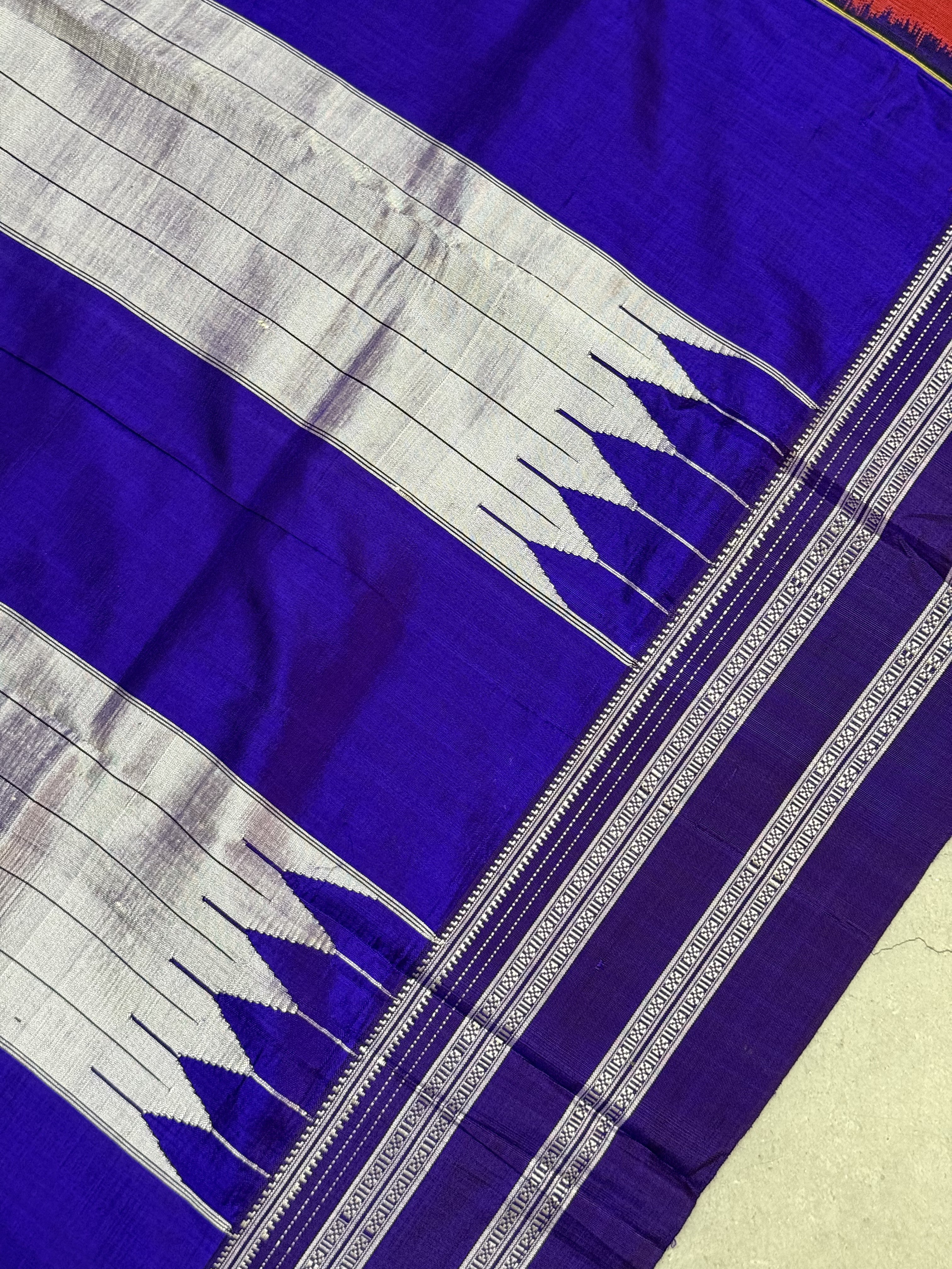 Aamrapali | Red and Purple Handloom Ilkal Saree