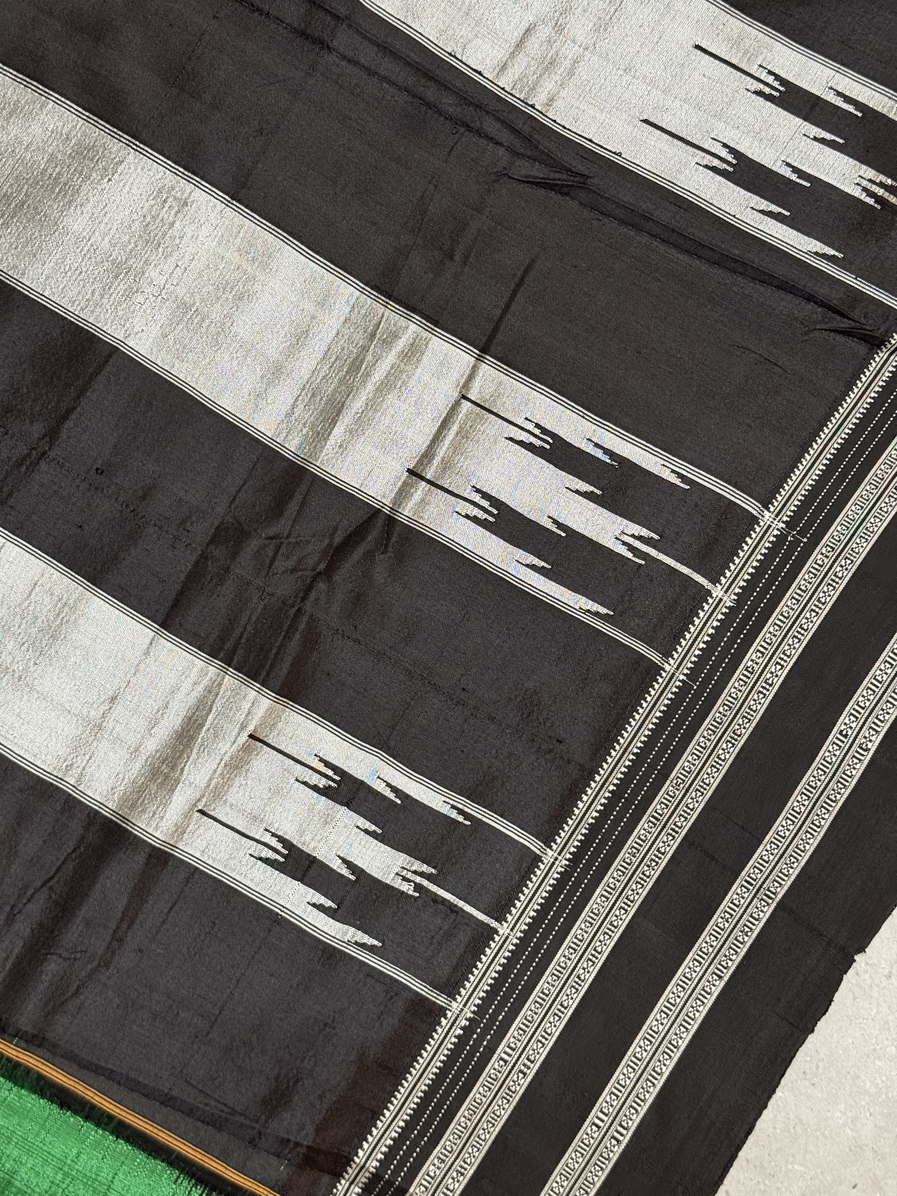 Aarunya| Green and Black Ilkal Saree