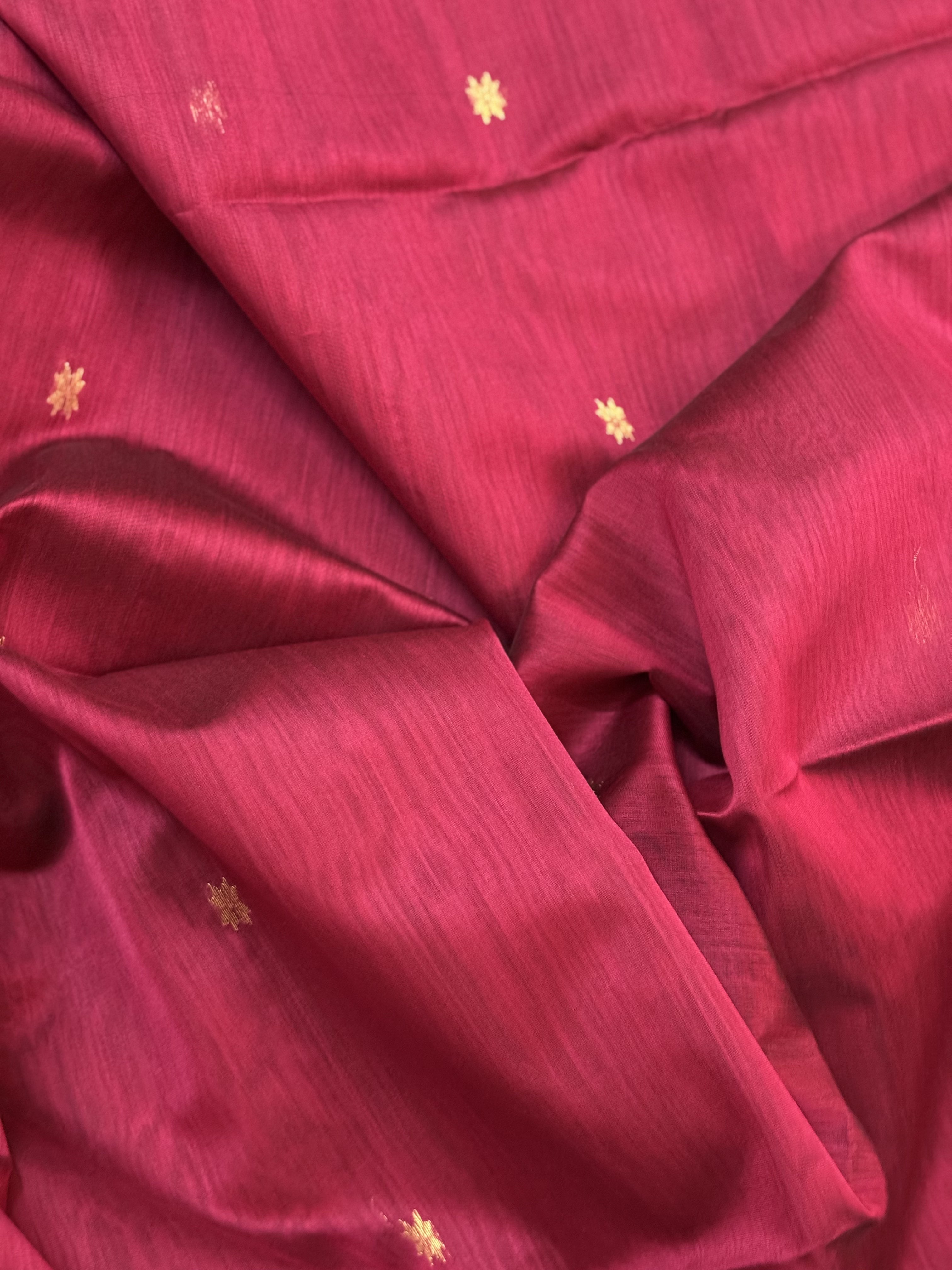 Impana | Pinkish Red Maheshwari Silk Cotton Saree