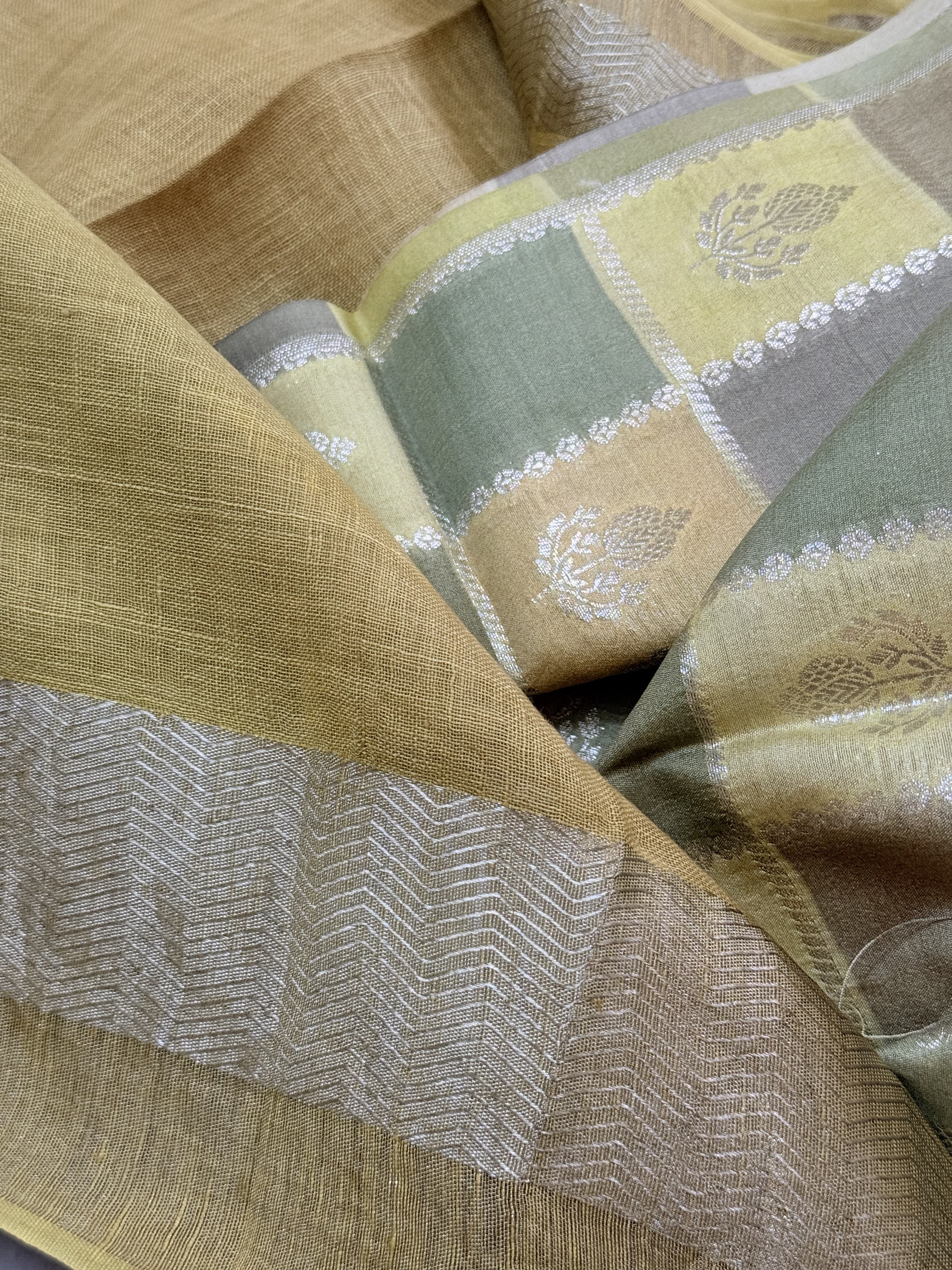 Kamalini | Mustard and Silver Pure Linen Saree