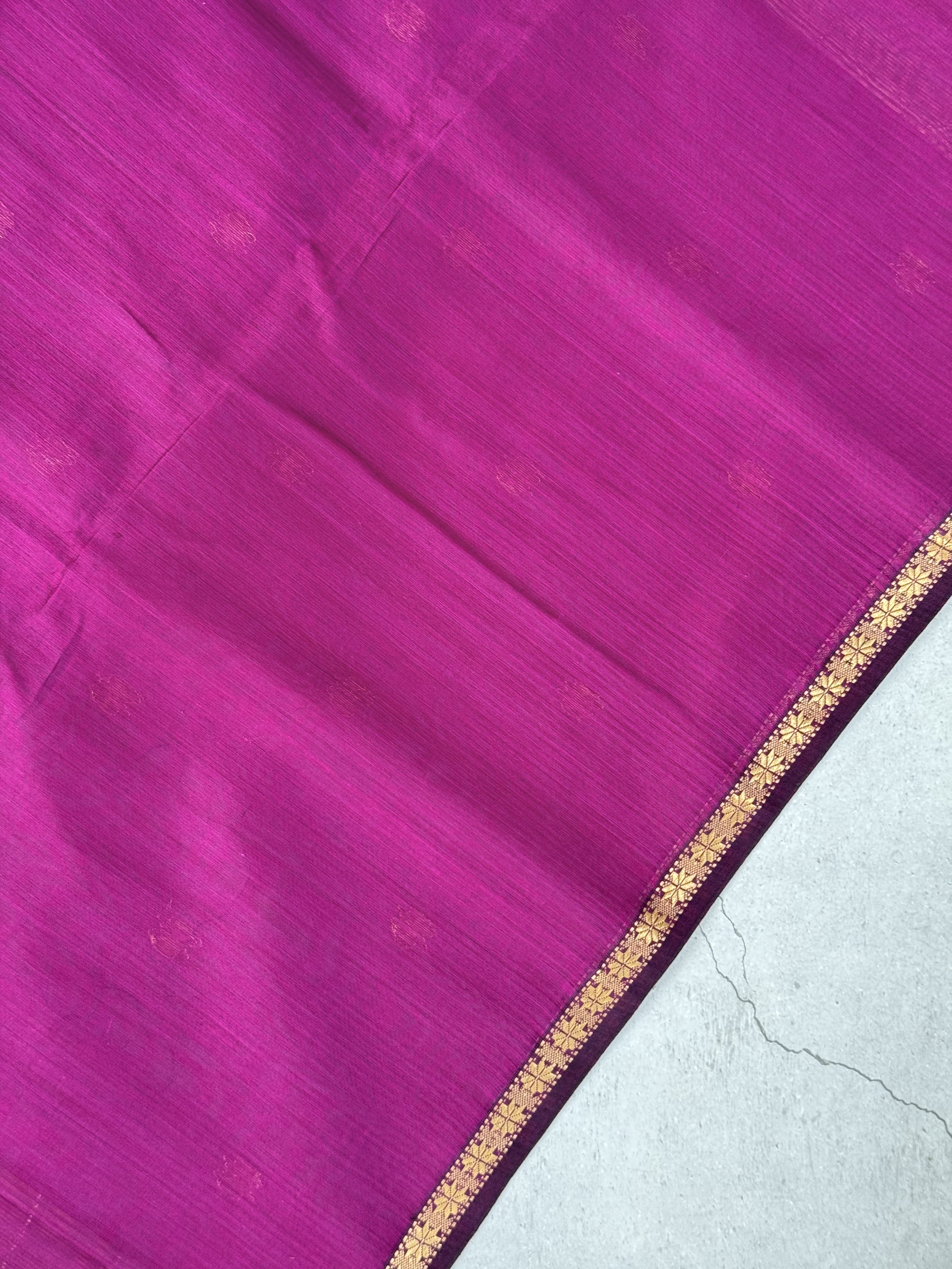 Laasya| Blue and Magenta Maheshwari Silk Cotton Saree