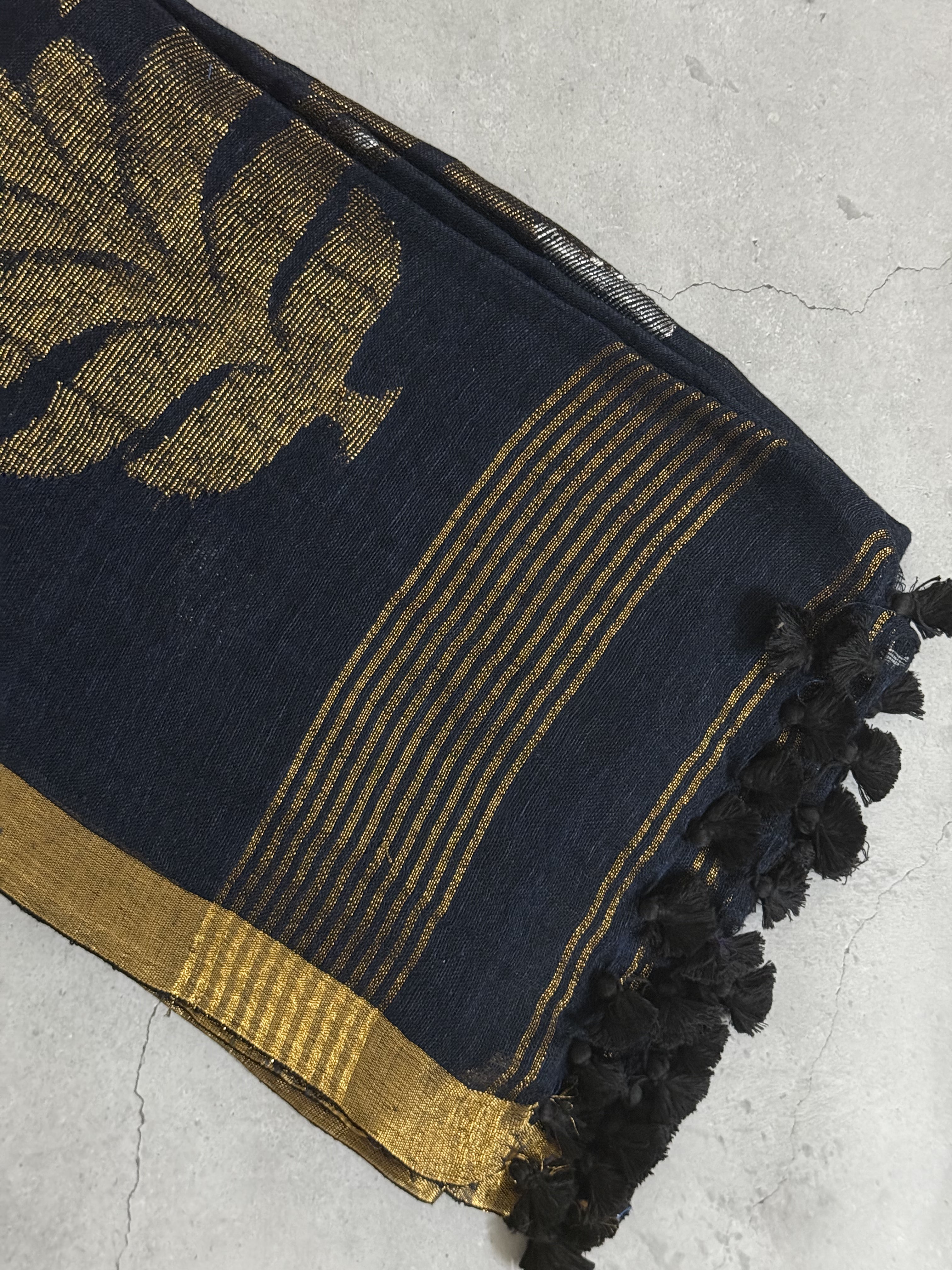 Manohari | Black and Gold Jamdani Pure Linen Saree
