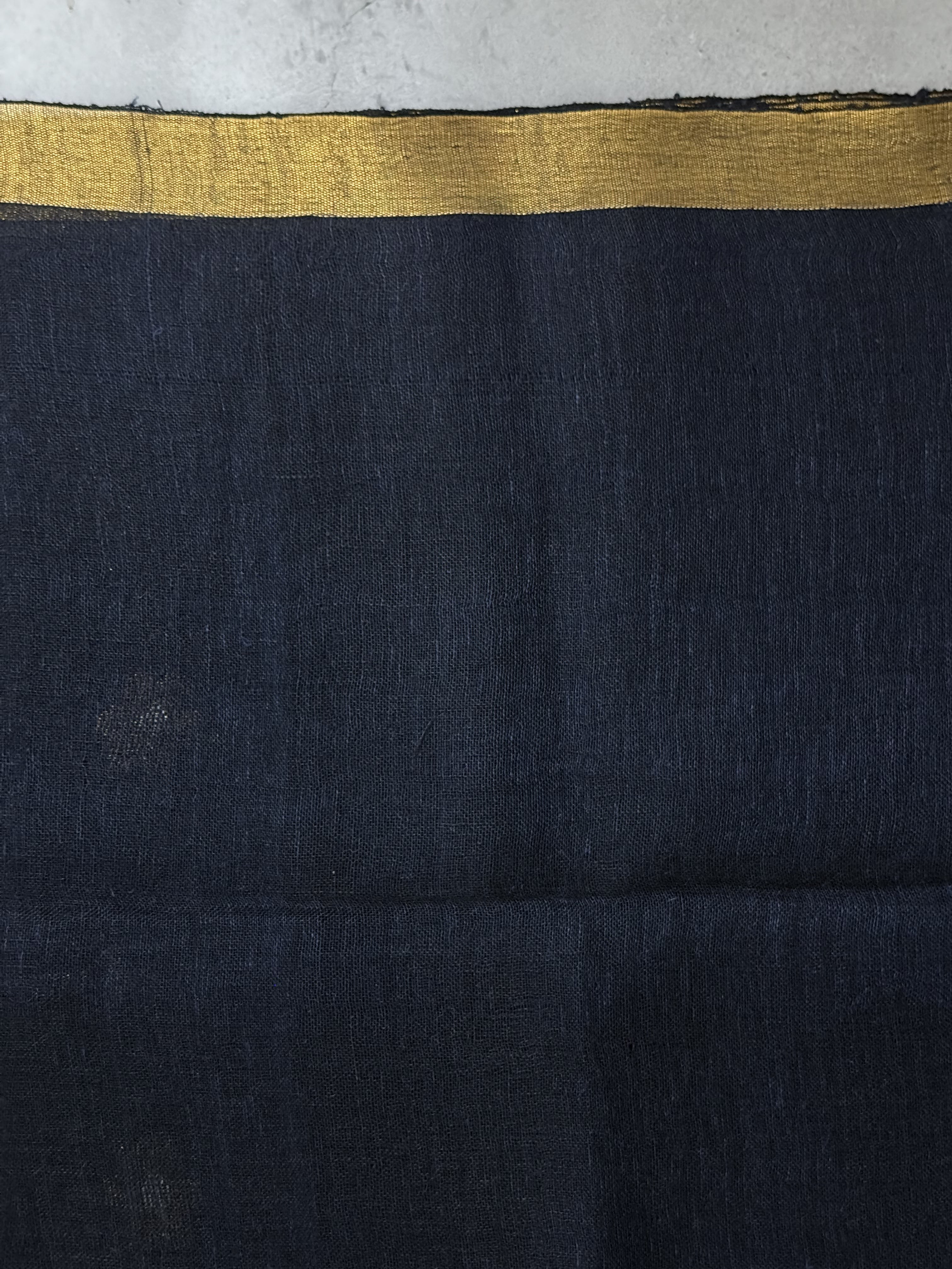 Manohari | Black and Gold Jamdani Pure Linen Saree