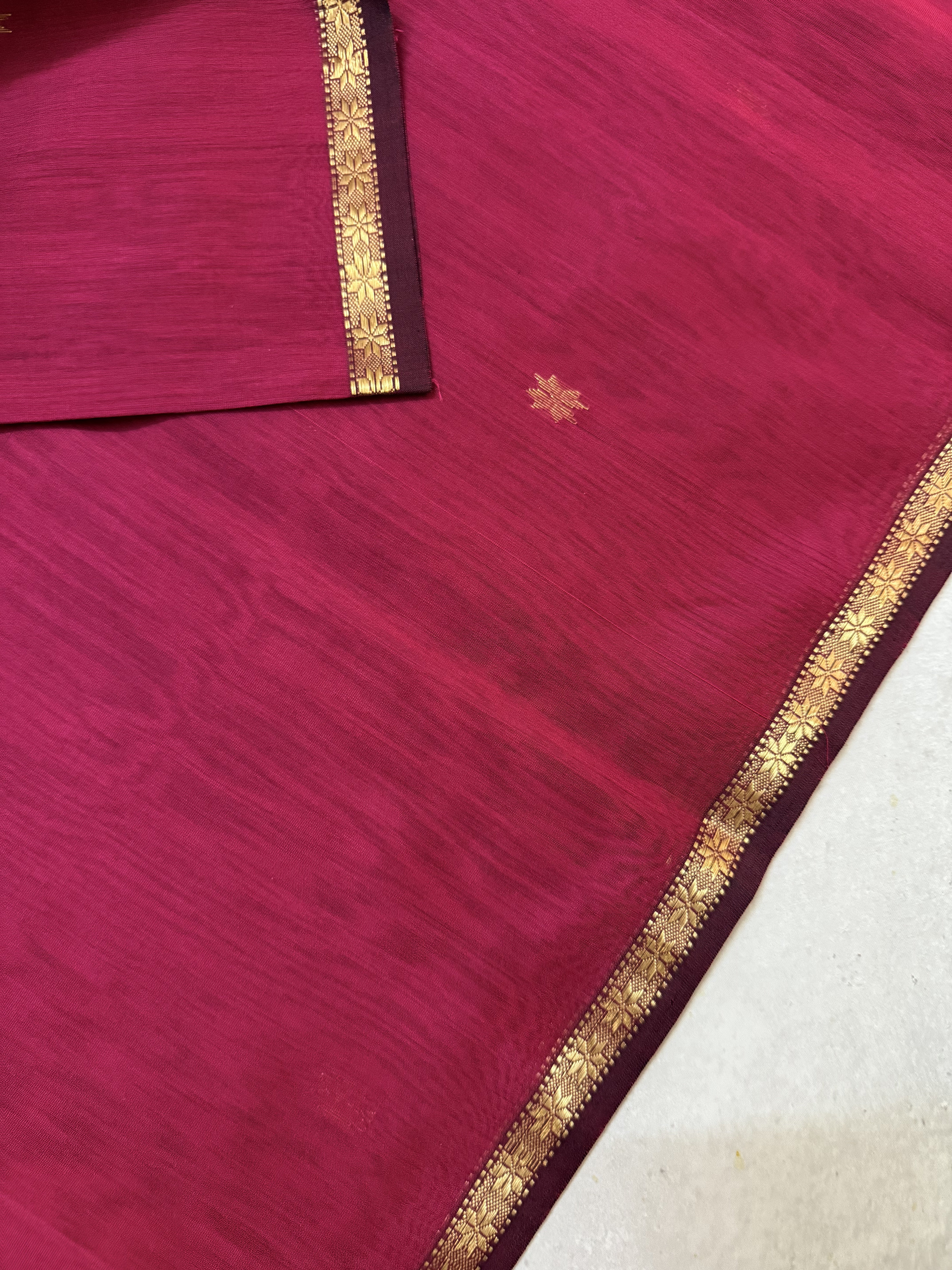 Menaka | Pink And Black Maheshwari Silk Cotton Saree