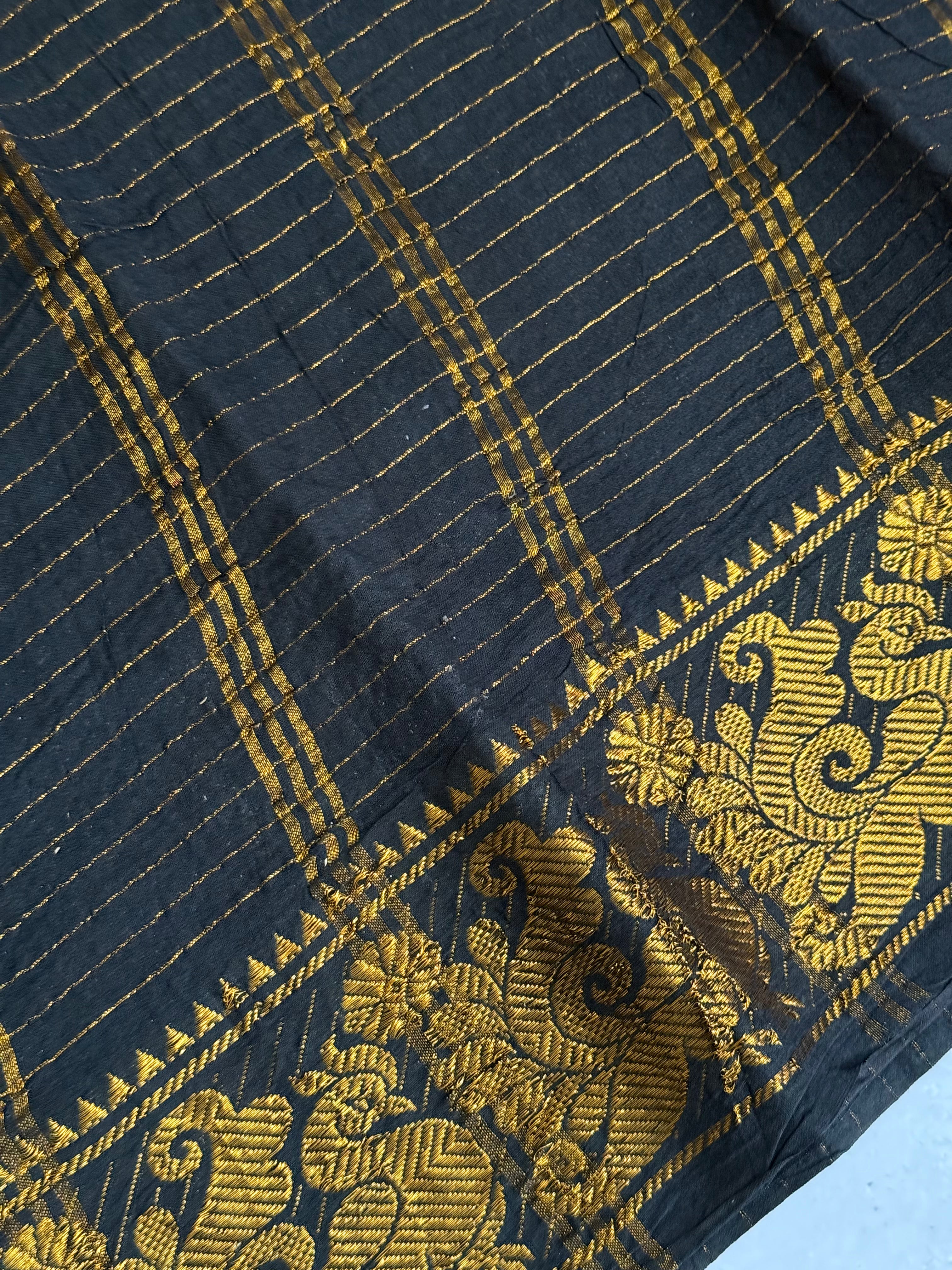 Saadhana | Black and Gold Sungudi Cotton Saree