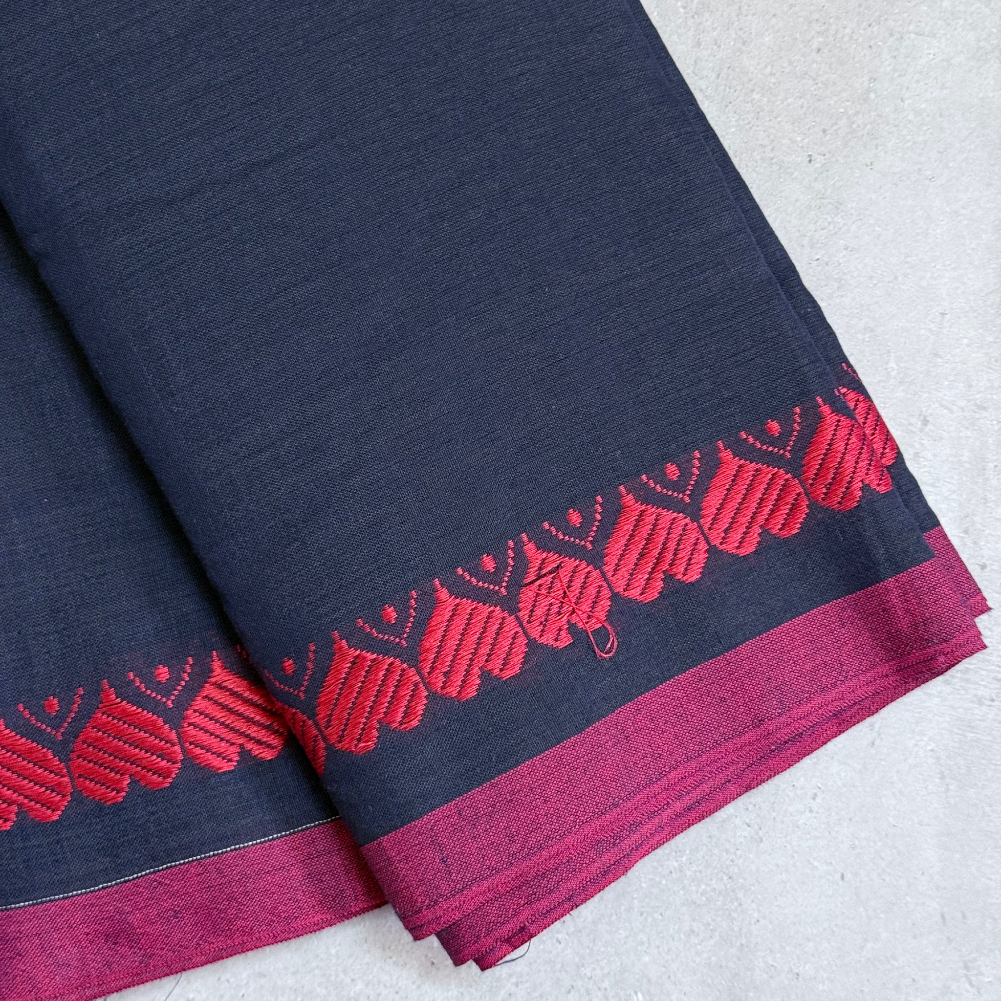 Urmila | Navy and Pink Cotton Saree