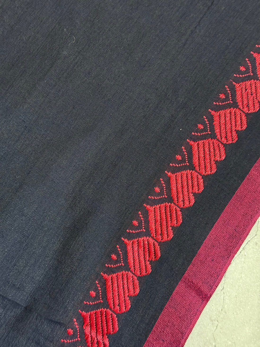 Urmila | Navy and Pink Cotton Saree