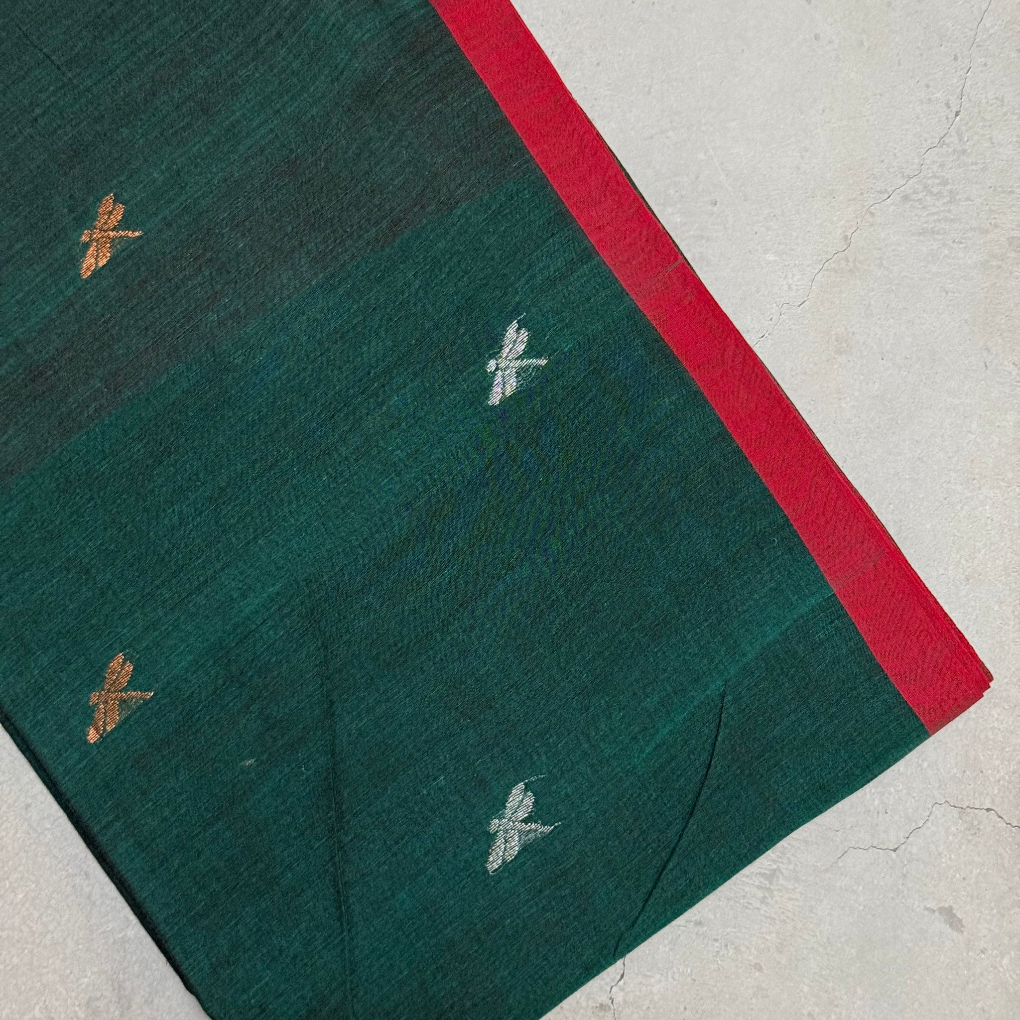 Uthaara | Green and Red Jamdani Bengal Cotton Saree