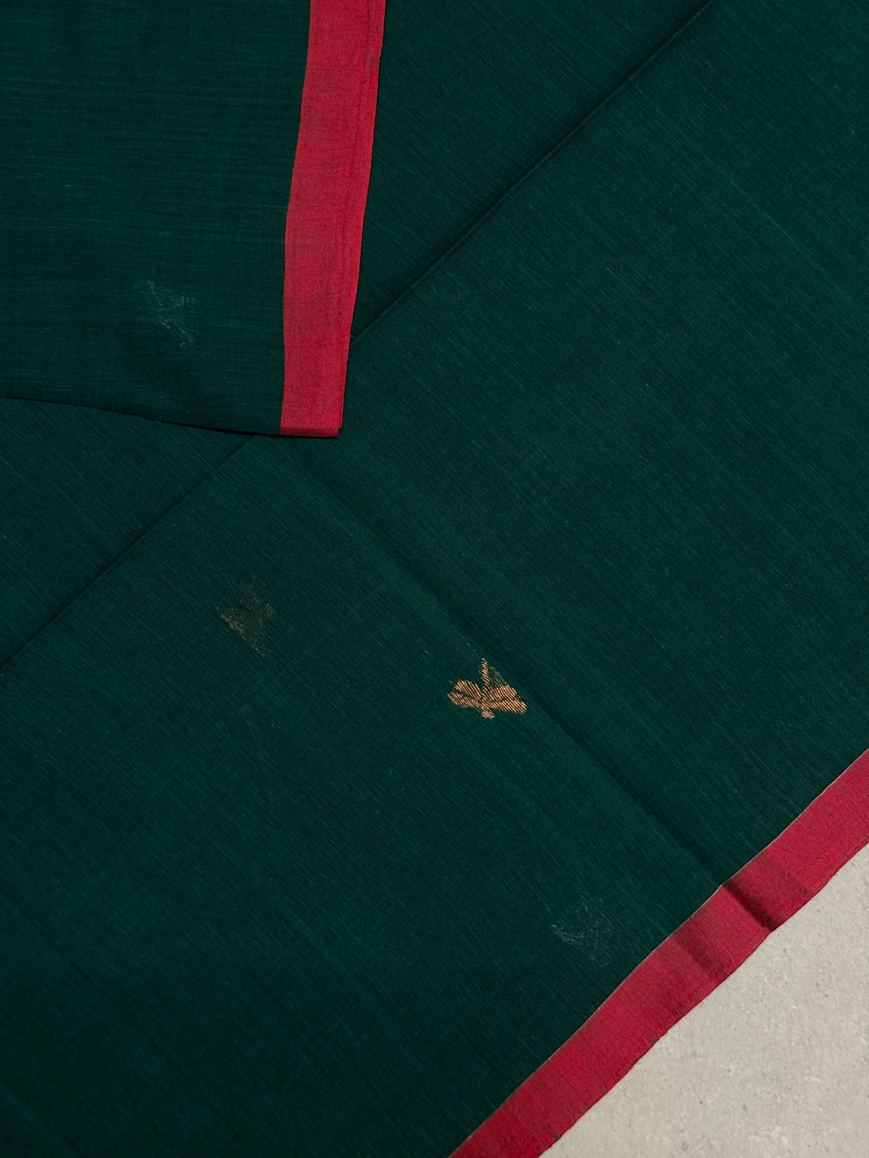 Uthaara | Green and Red Jamdani Bengal Cotton Saree