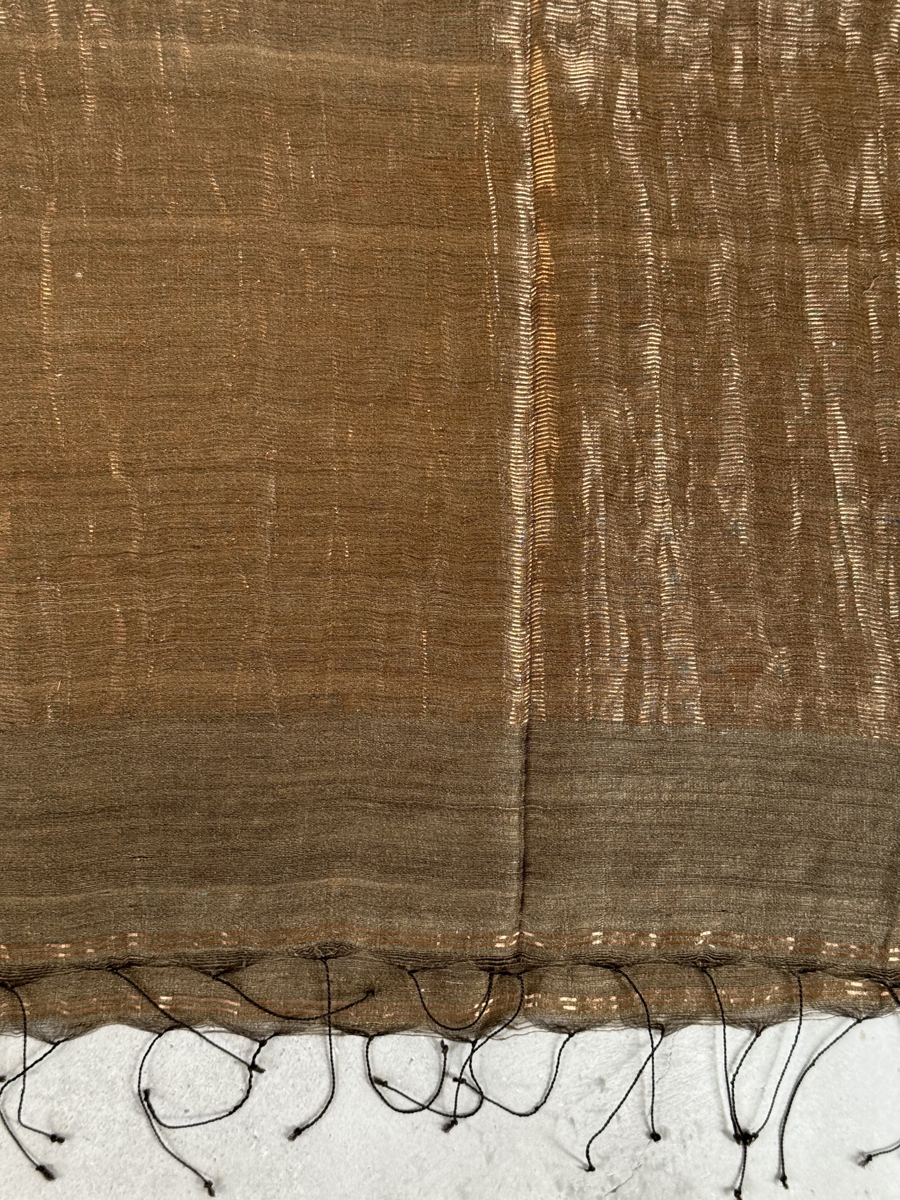 Vaanathi | Dark Green and Gold Matka Silk Saree